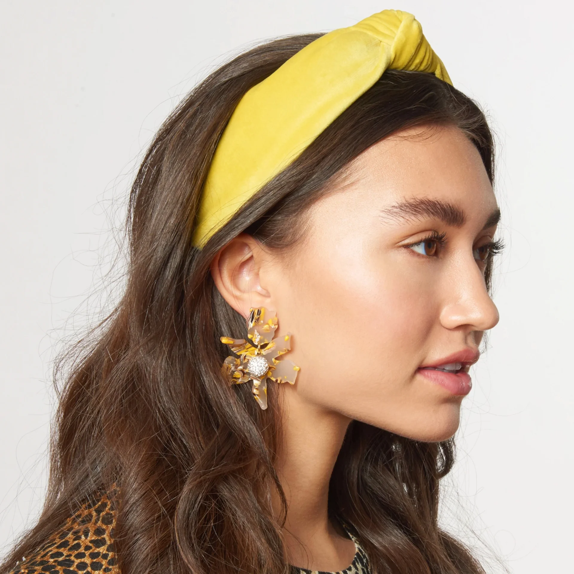 LELE-SADOUGHI-honey-velvet-headband.png