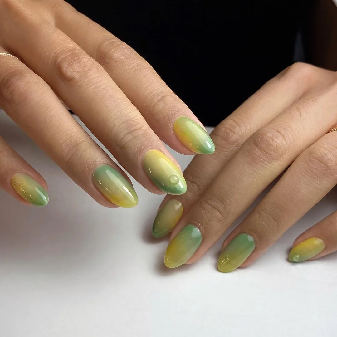 20-green-nail-design-ideas-to-get-you-ready-for-spring-4-DEARDOL.jpeg
