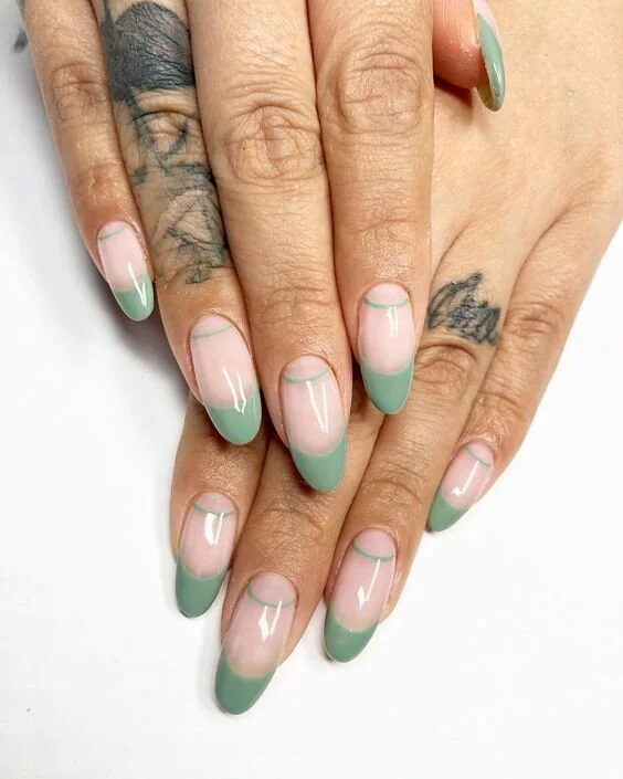 20-green-nail-design-ideas-to-get-you-ready-for-spring-14-DEARDOL.jpeg