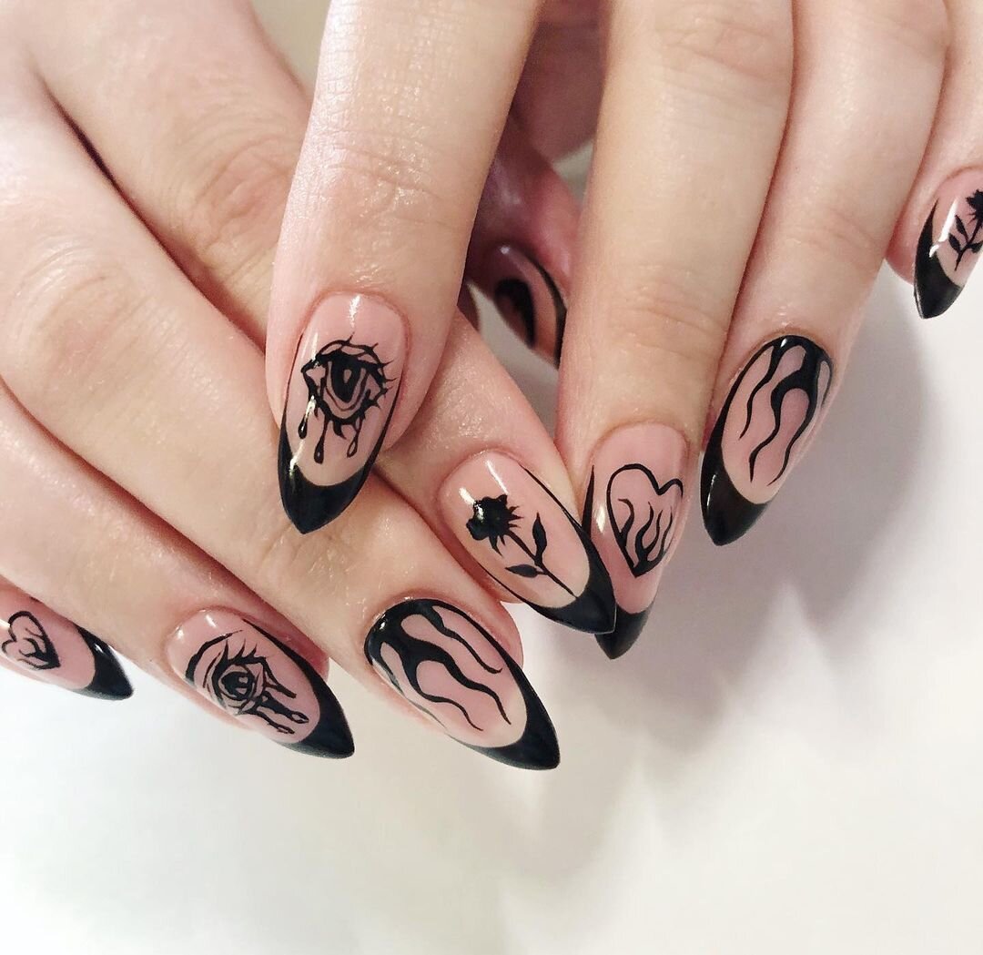33. 35 Halloween Inspired Nail Designs
