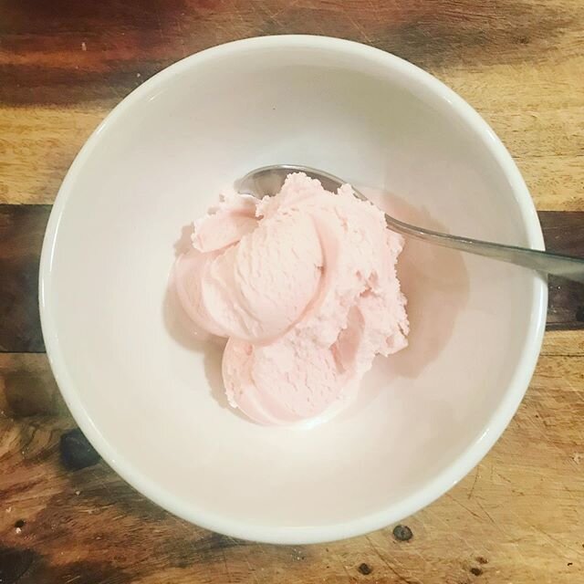 Strawberry Fields Forever! 
#driscolls #gelato #homemade #beatles #rainraingoaway☔️ #covid19 #stircrazy #chunkymonkey #dessert #dinner #foodies #foodporn #food #foodphotography #foodstagram #bekind #plantbasedparty