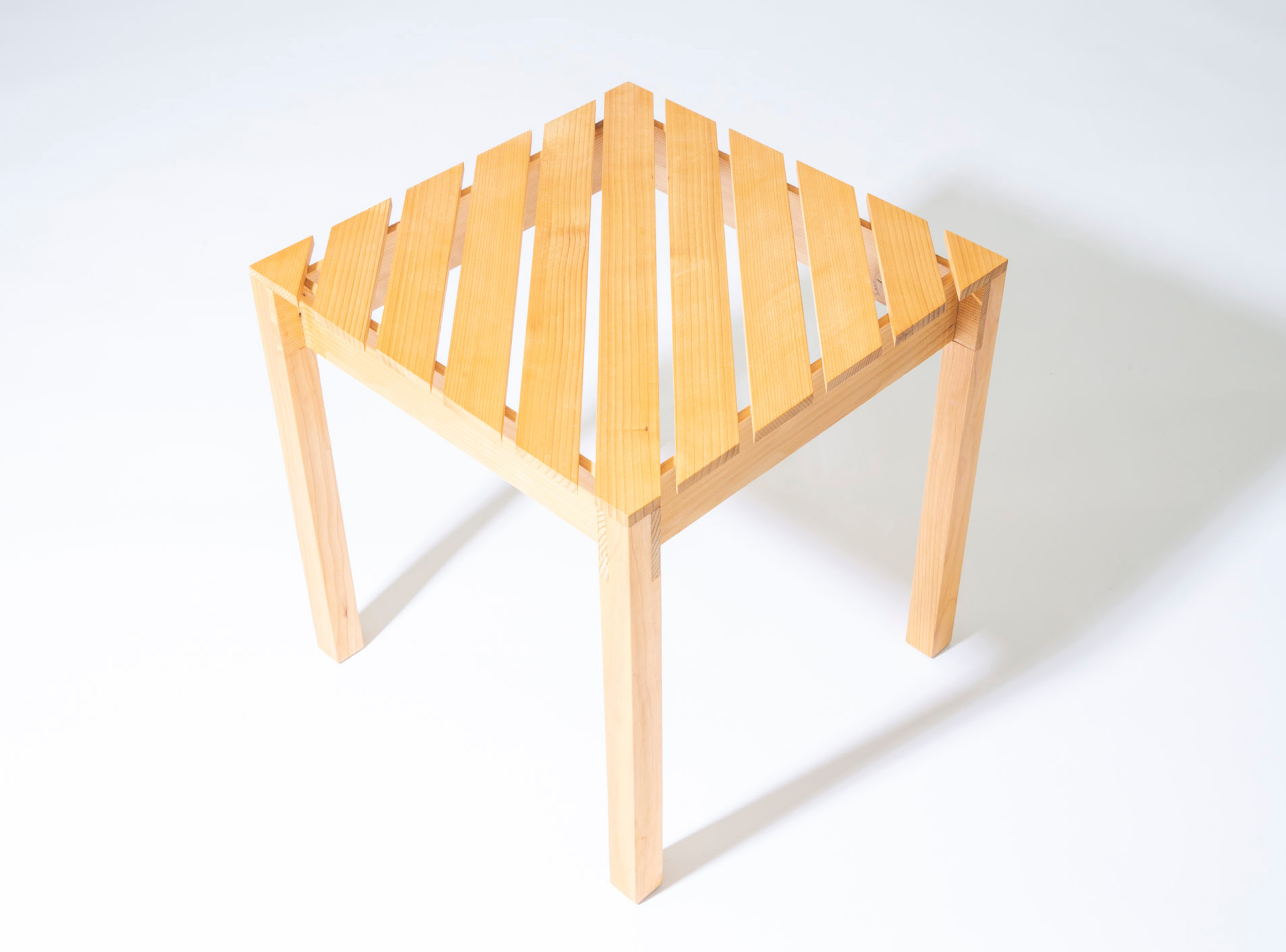 BarnesDesigns_SlatSideTable_Single_Crop.png