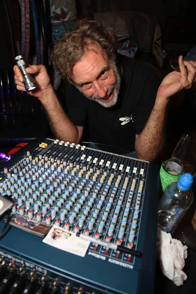 GWEKO soundboard.jpg