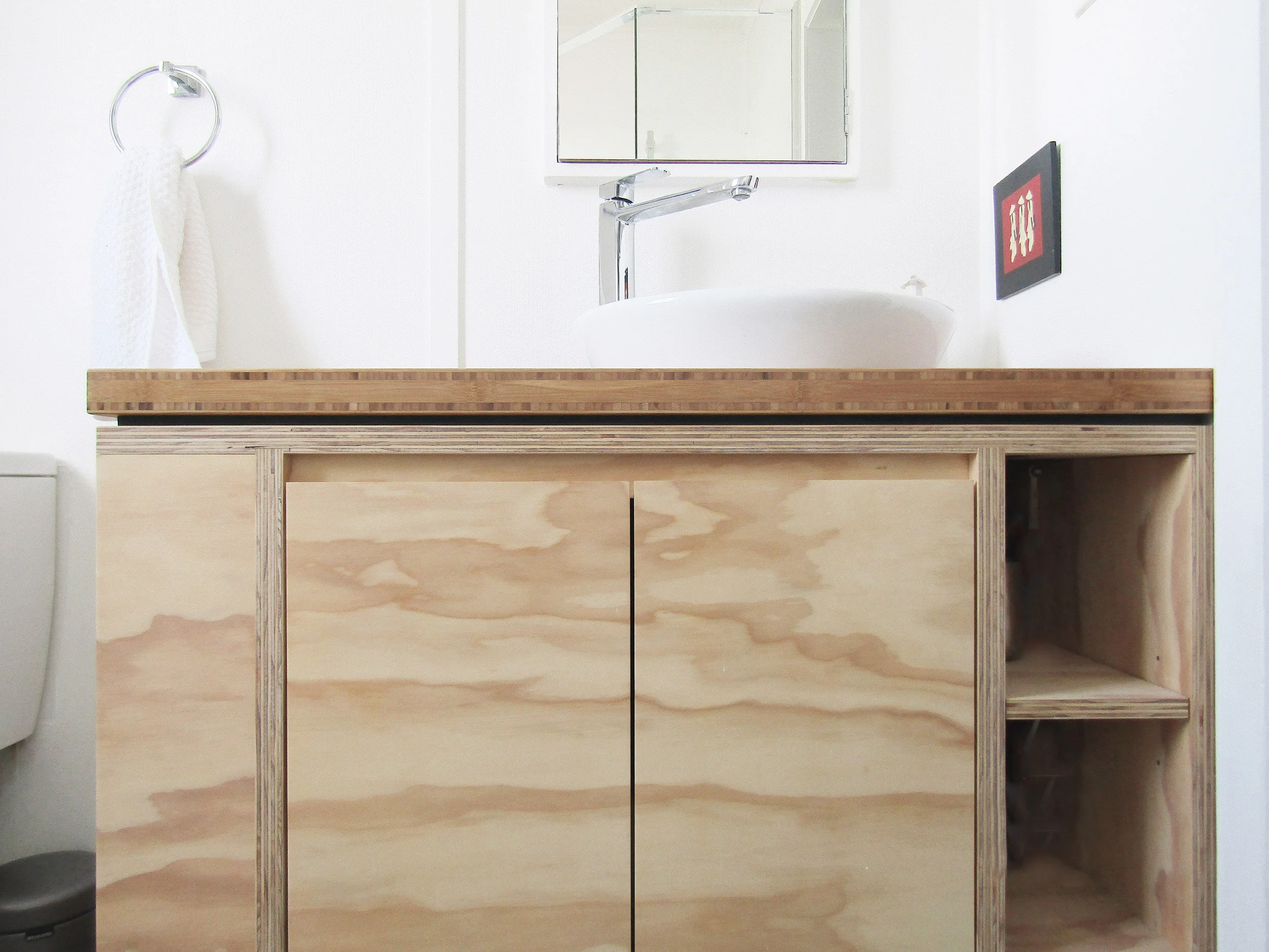 A Sustainable Vanity Bamboo and NZ Pine Plywood — Motide Raglan