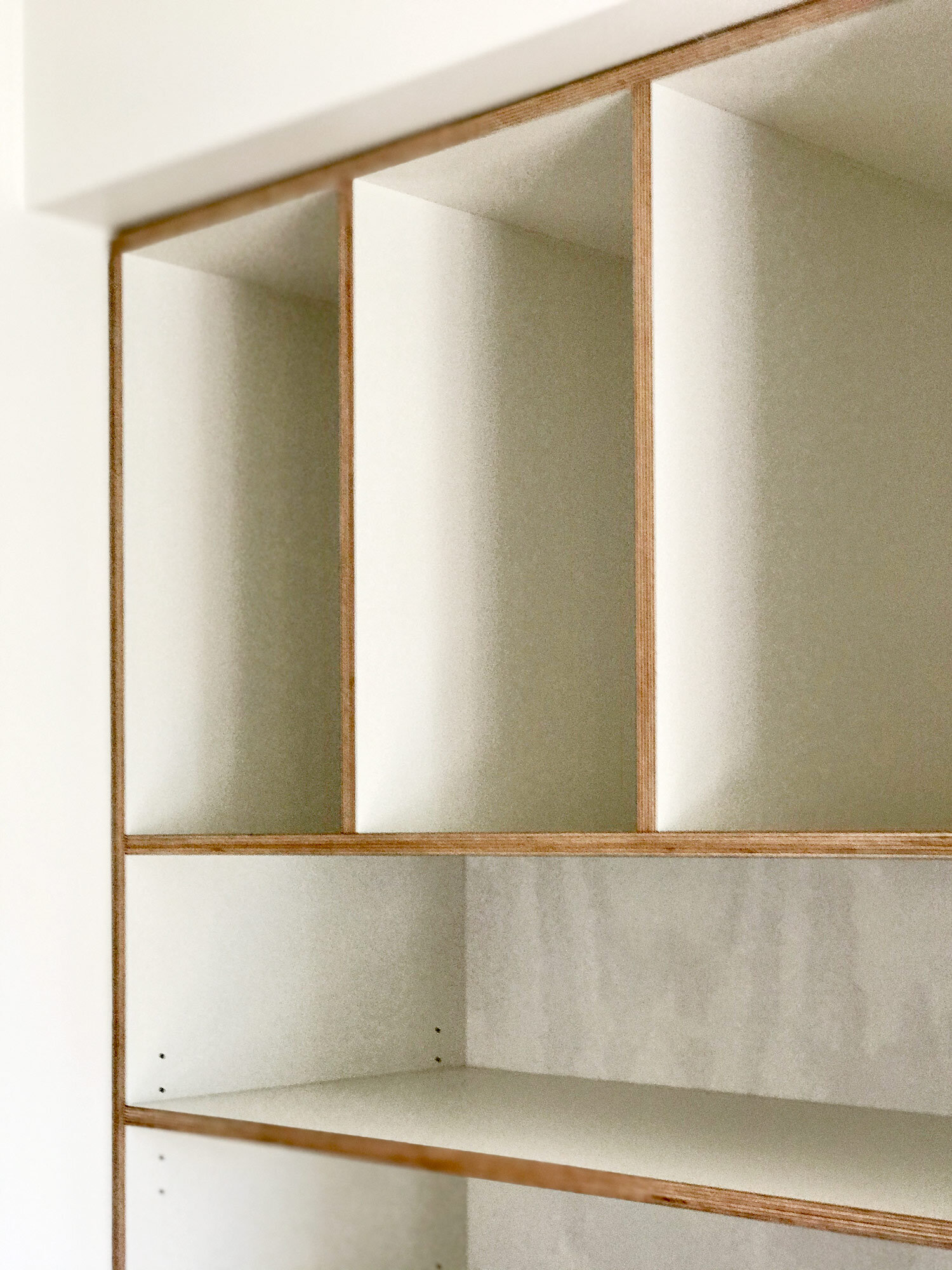 white-birch-plywood-storage-shelving-motide-raglan-nz-ploen-2.jpg