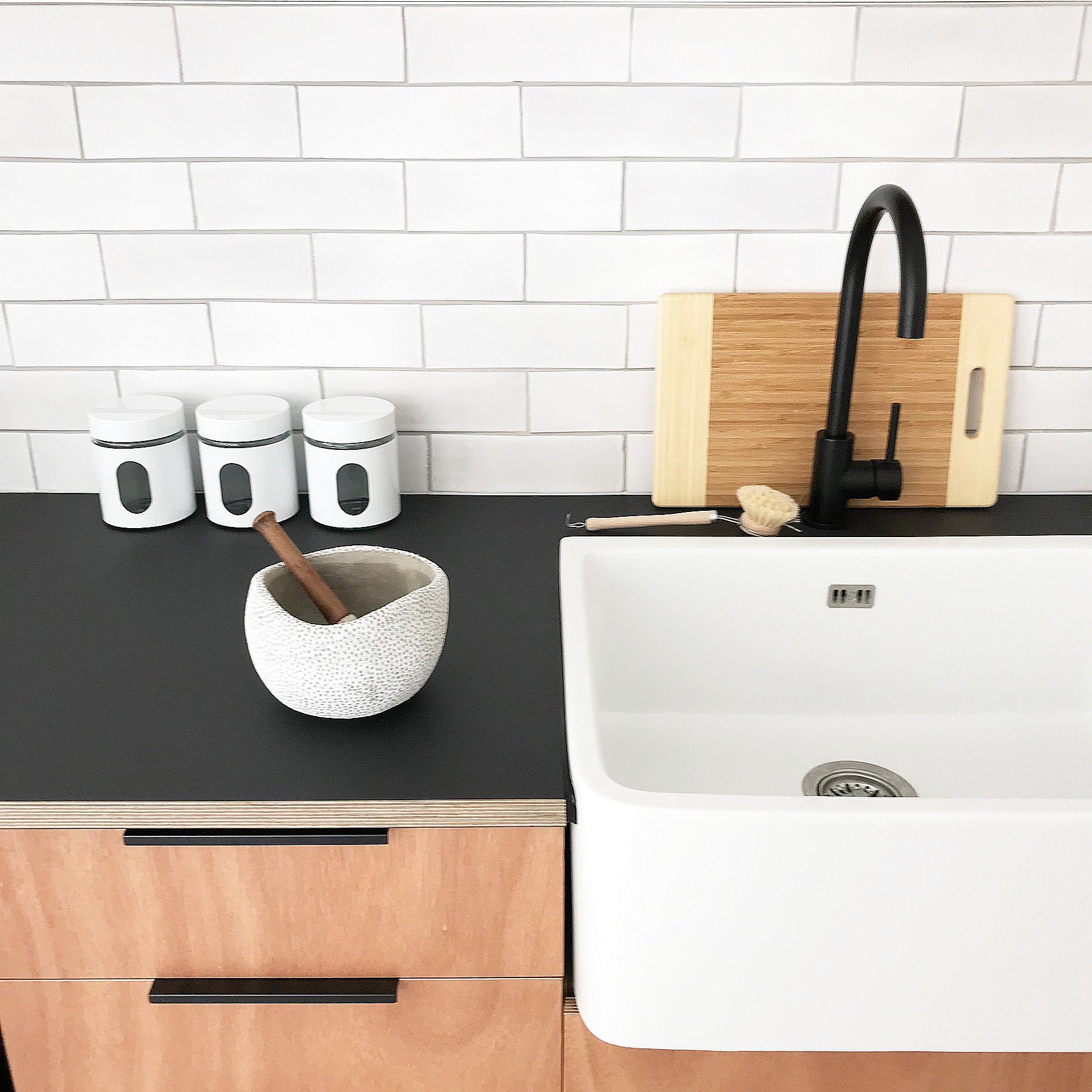 tiny-house-kitchenette-plywood-butlers-sink-motide.jpg