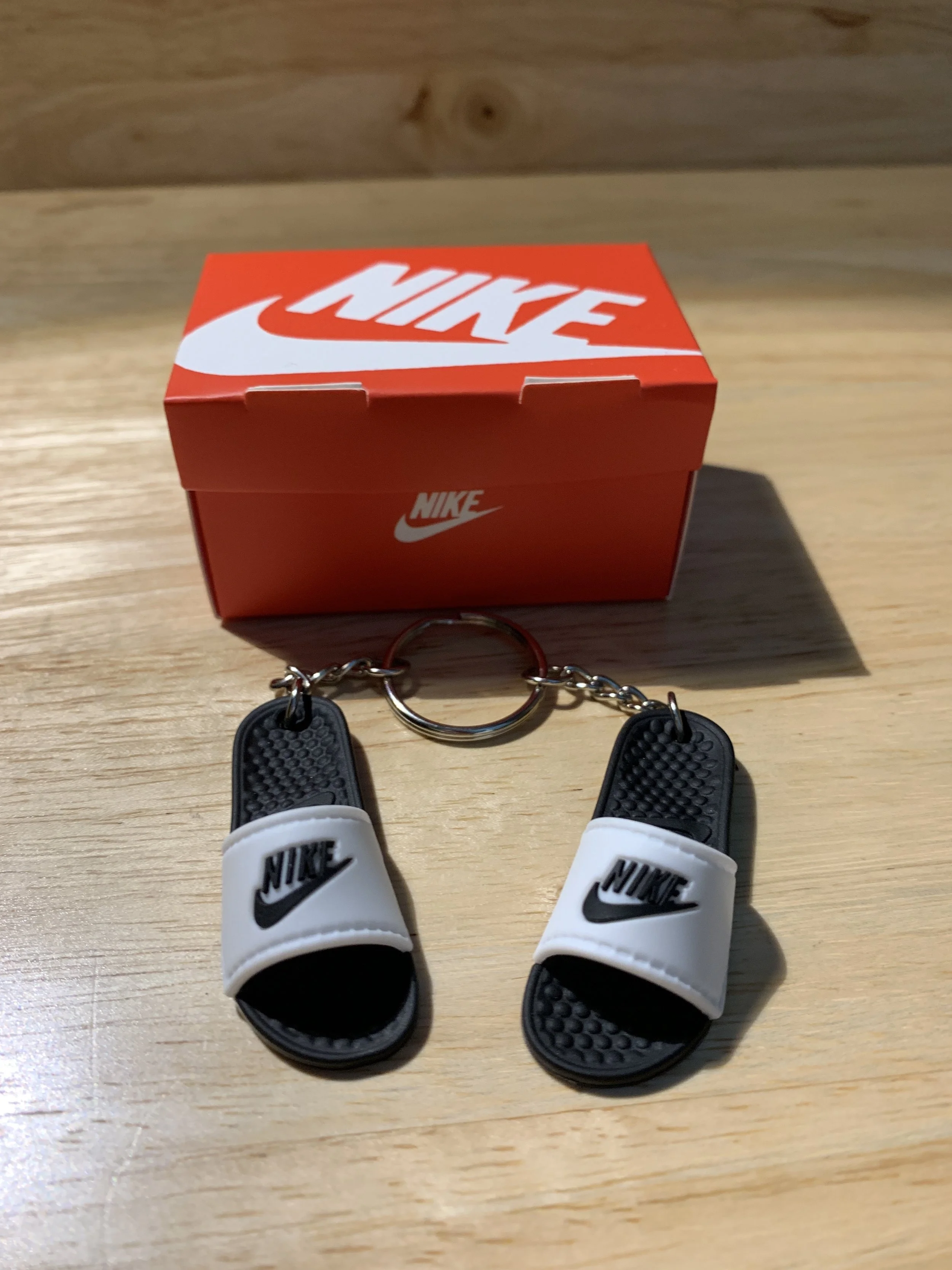 nike slides box