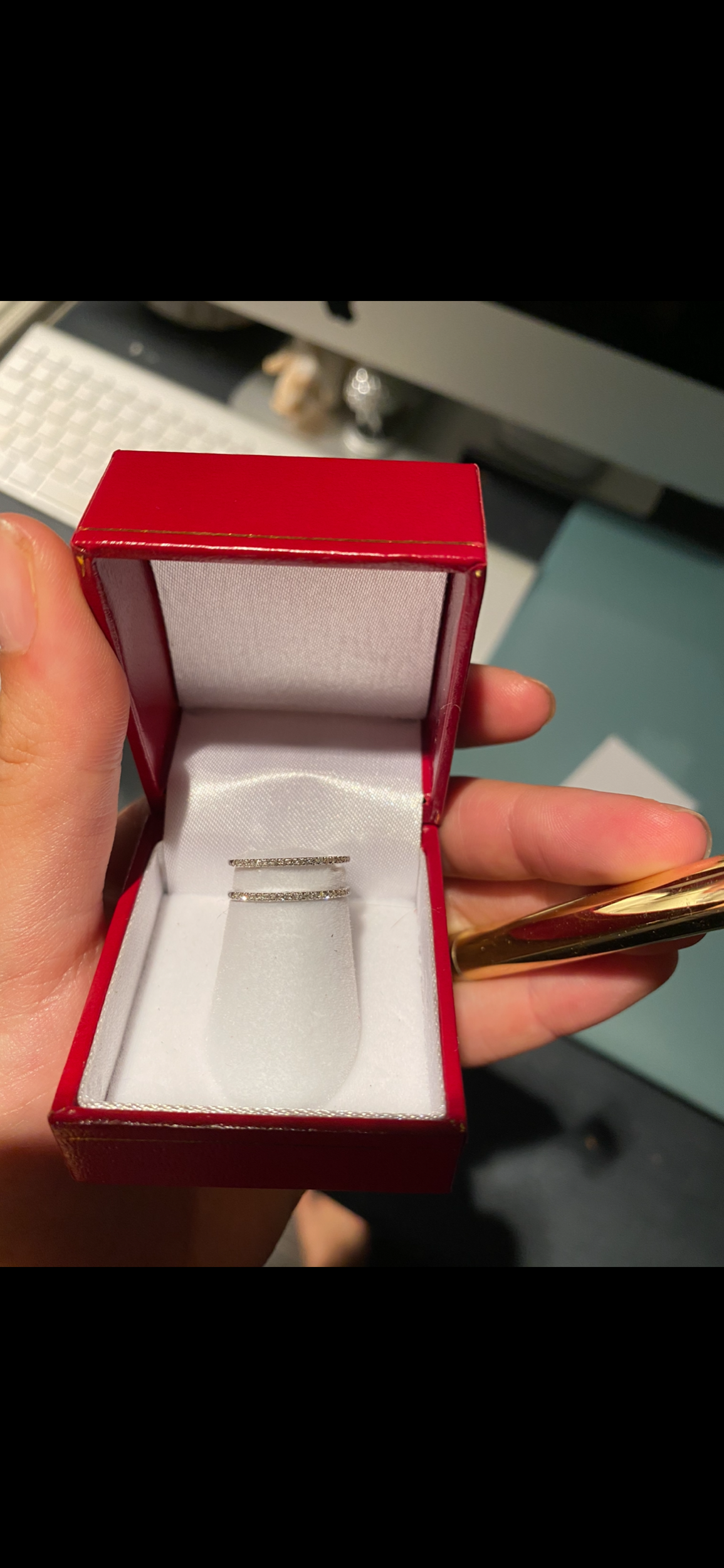 7B904579-53ED-47A3-A661-1AB88F370F08