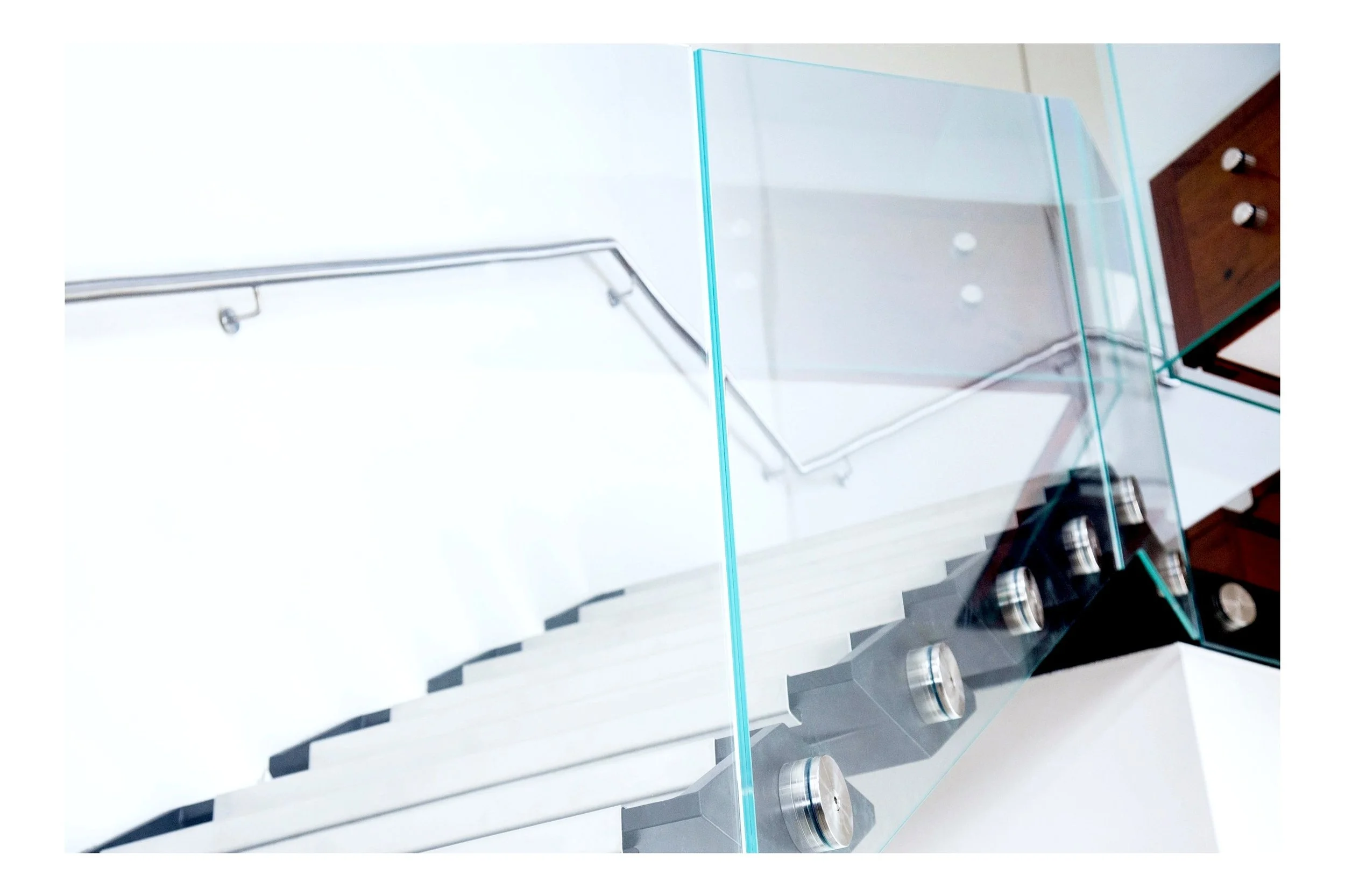 Polystrong+Handrail+Free+Balustrading+Stand+Offs.jpg