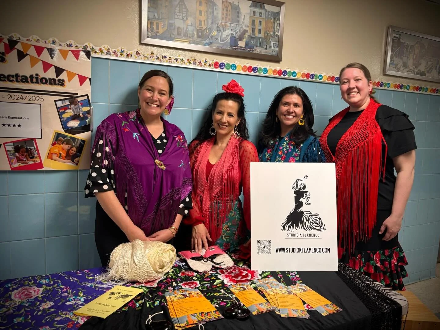 Thanks to some of our amazing students for being part of this community outreach event!! 

Always a joy to share Flamenco with new audiences! ❤️

#mkeflamenco
#studiokflamenco