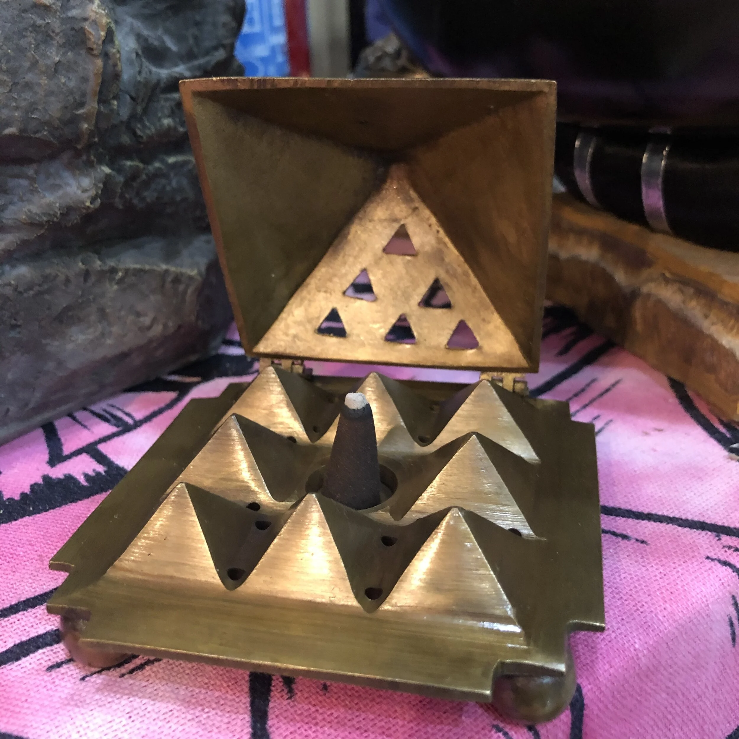 8D942E49-01CC-484C-90FE-F8C26627DD3C