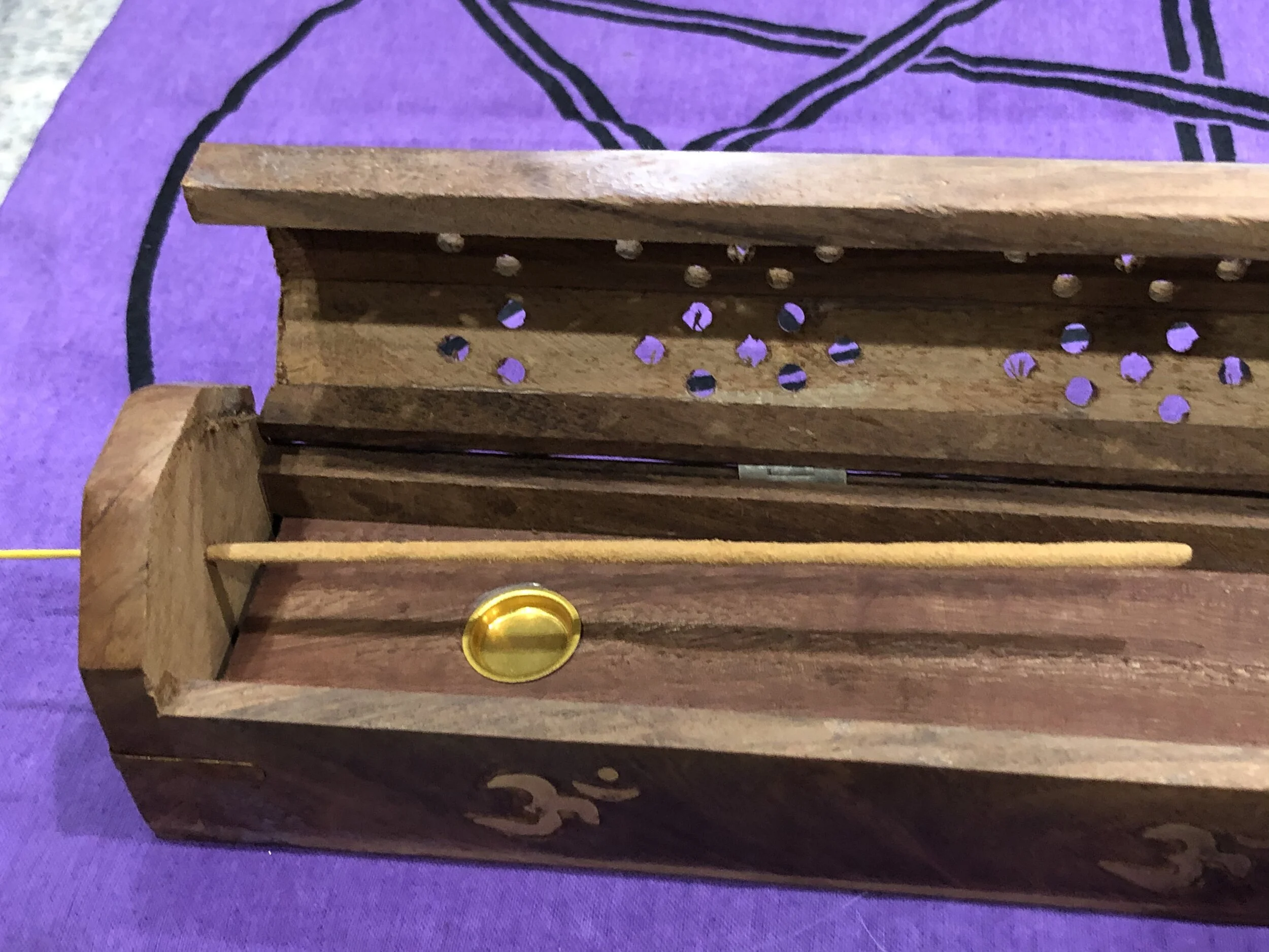 CBD59649-E622-4A63-93B4-0968B67BC3C2