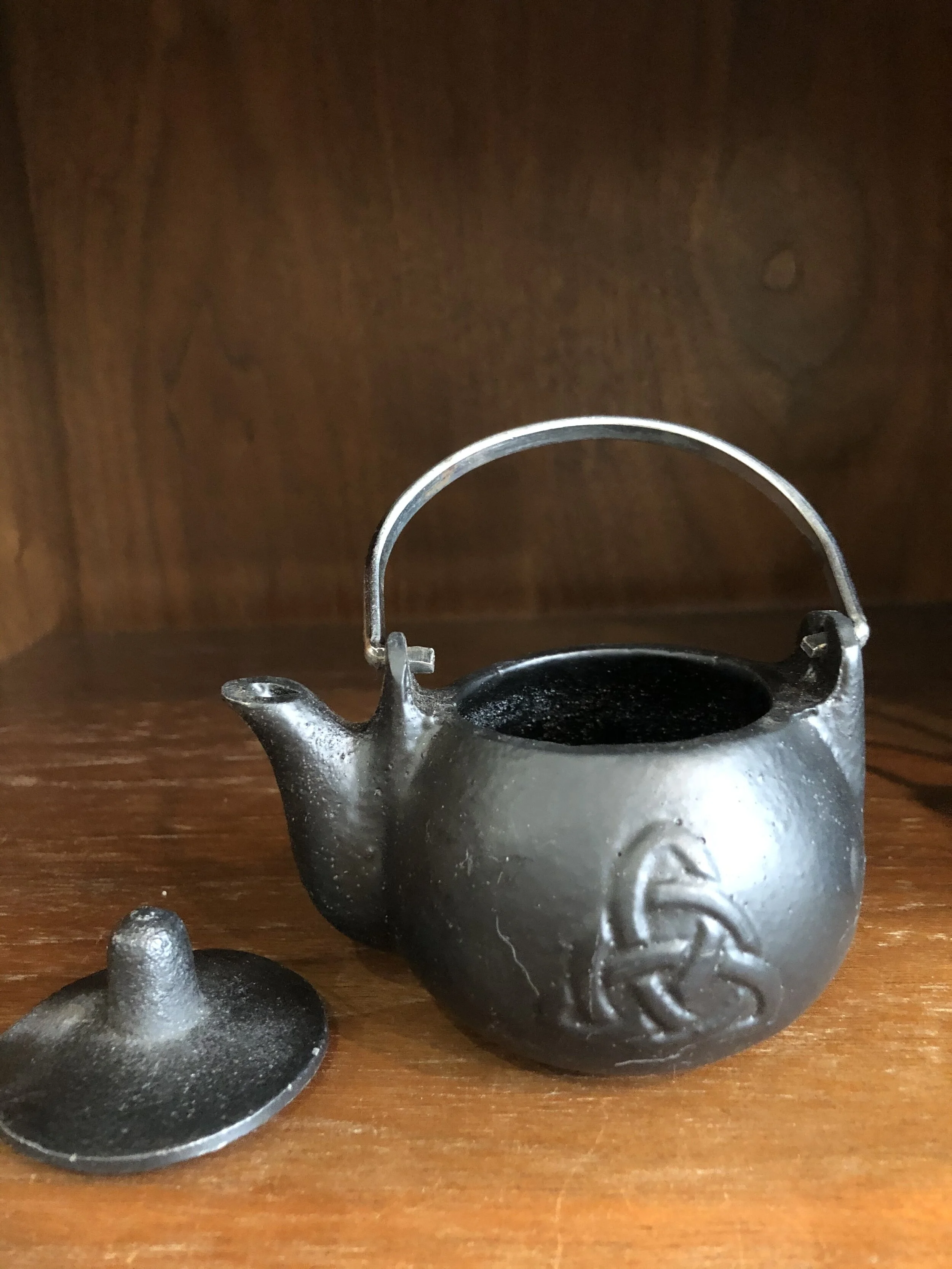 9A6BEFB9-2AD3-495F-893C-981D96EA58F3