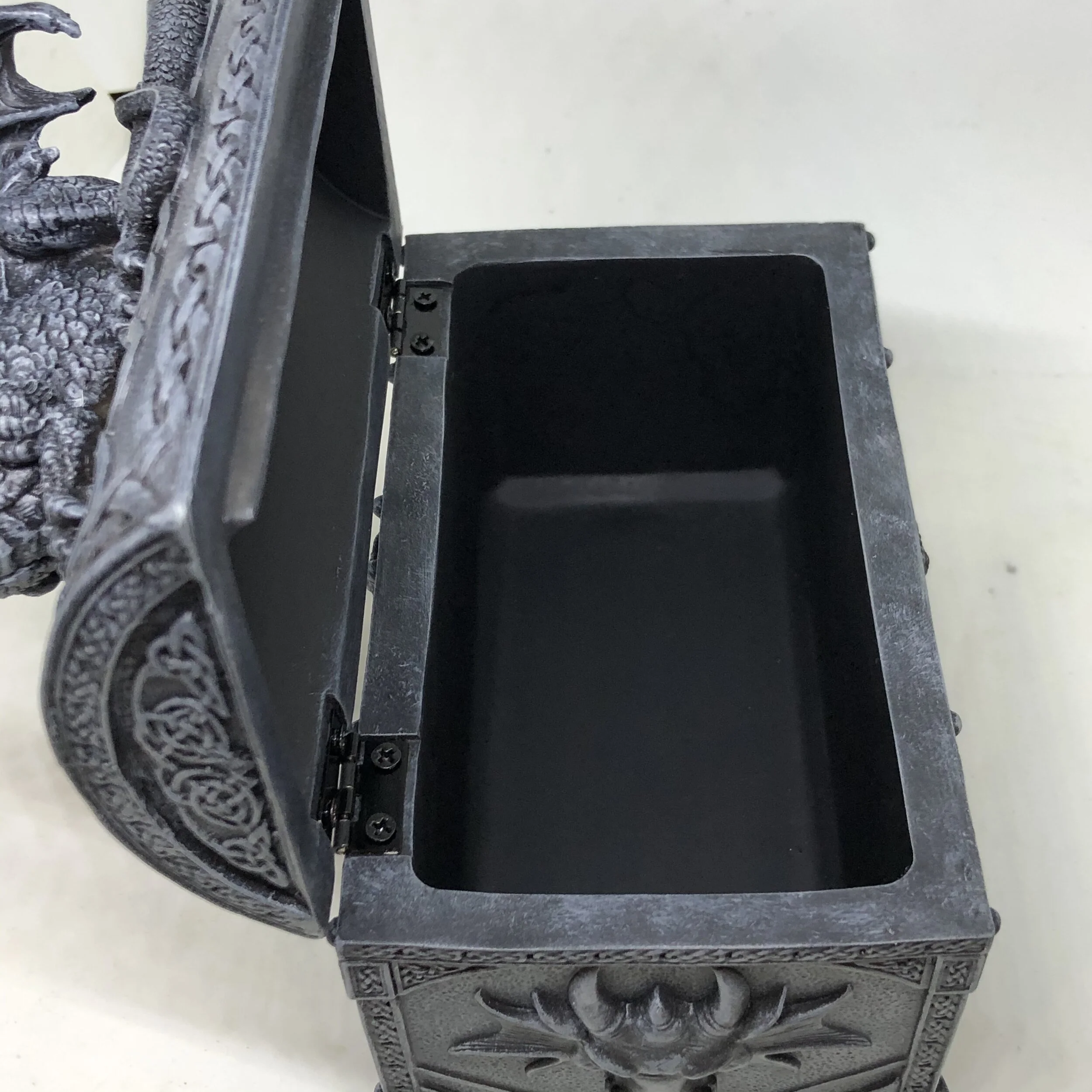 C97F8AAB-6A9E-4FF1-BA13-4D995F938B8A