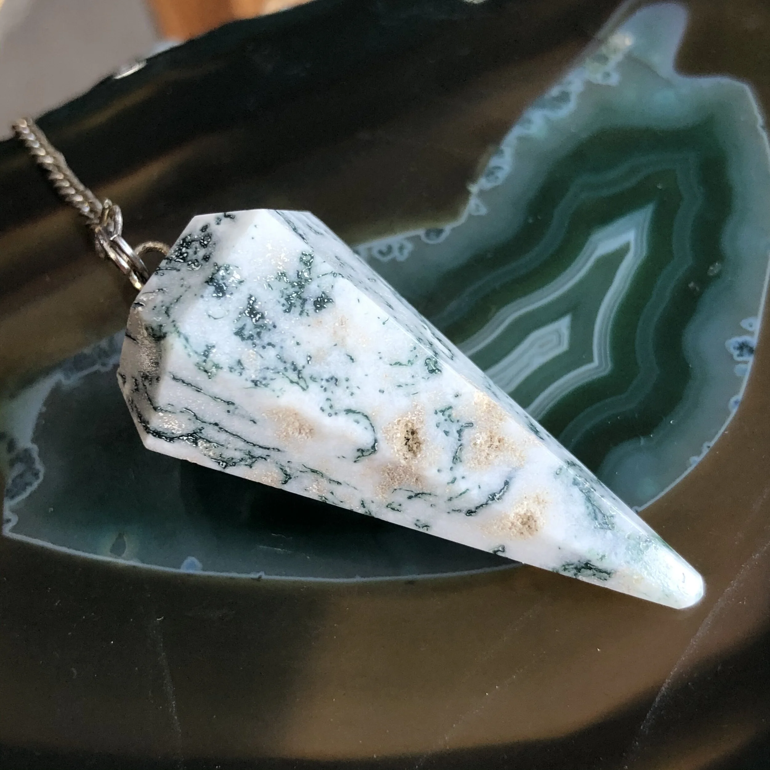 66EC6CC5-C494-4F1D-AC70-E3C301176520