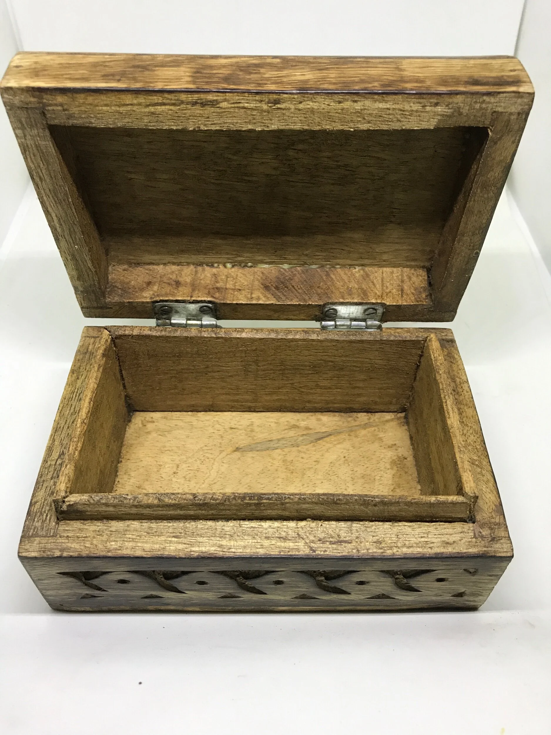 CCCA0E7E-0B5E-428D-A10E-8F61D789C39F