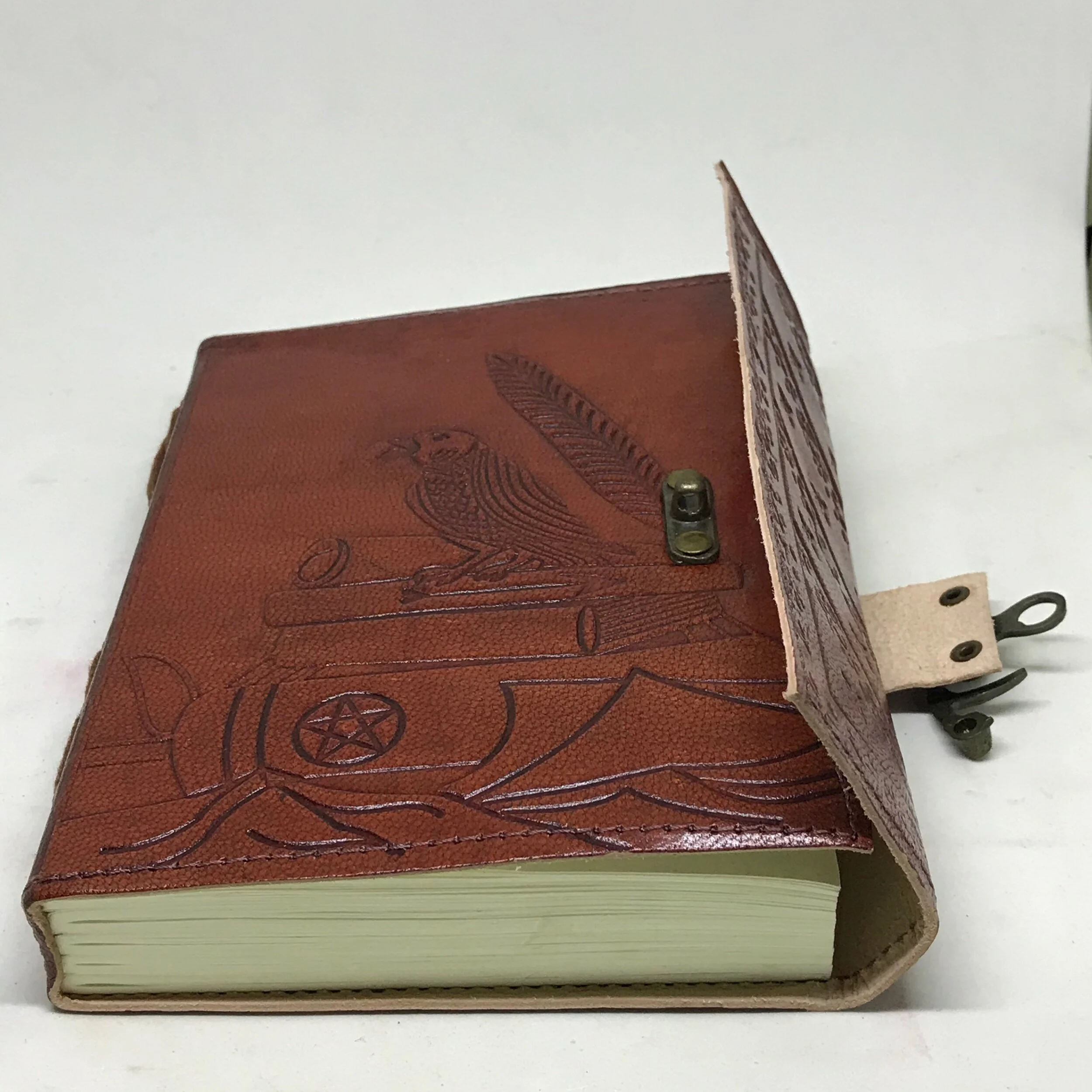 8EF124EE-8AEC-4921-84B5-34F45B73F9CA