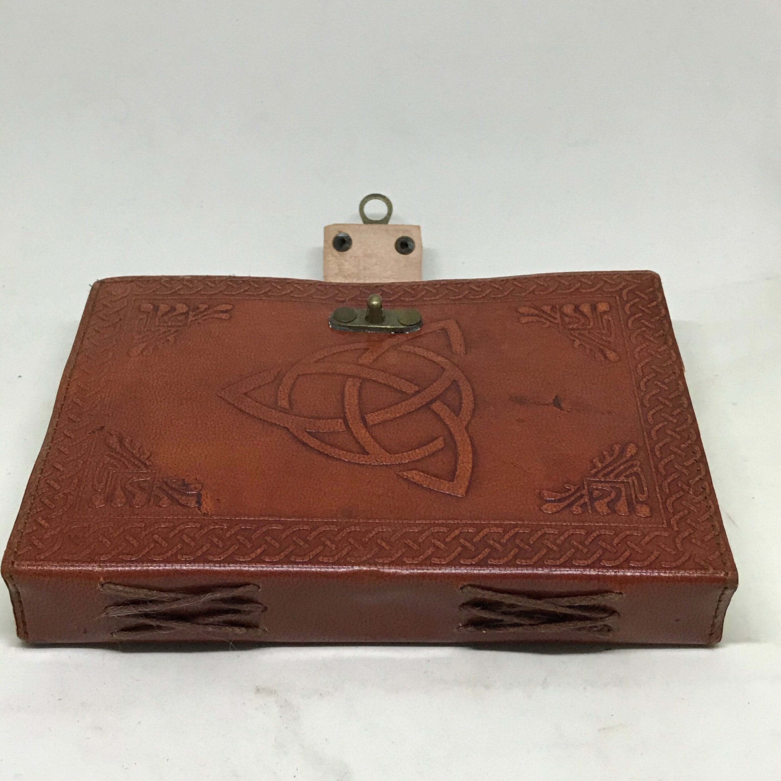 0CBA2D68-28CC-4F3C-BBF3-0D1419A95604