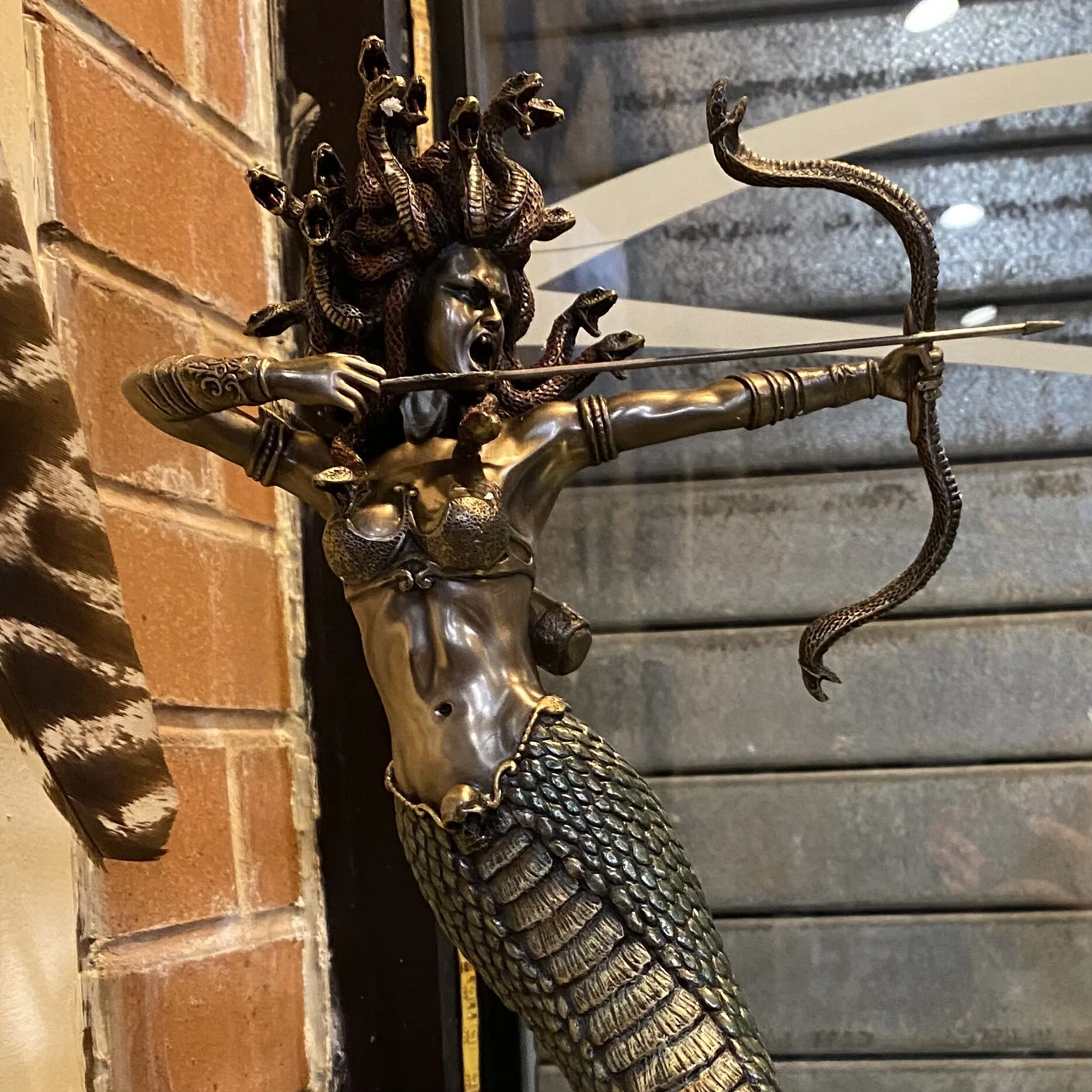 6C217C95-6F23-44B9-9A2D-F4DA2B8C1855