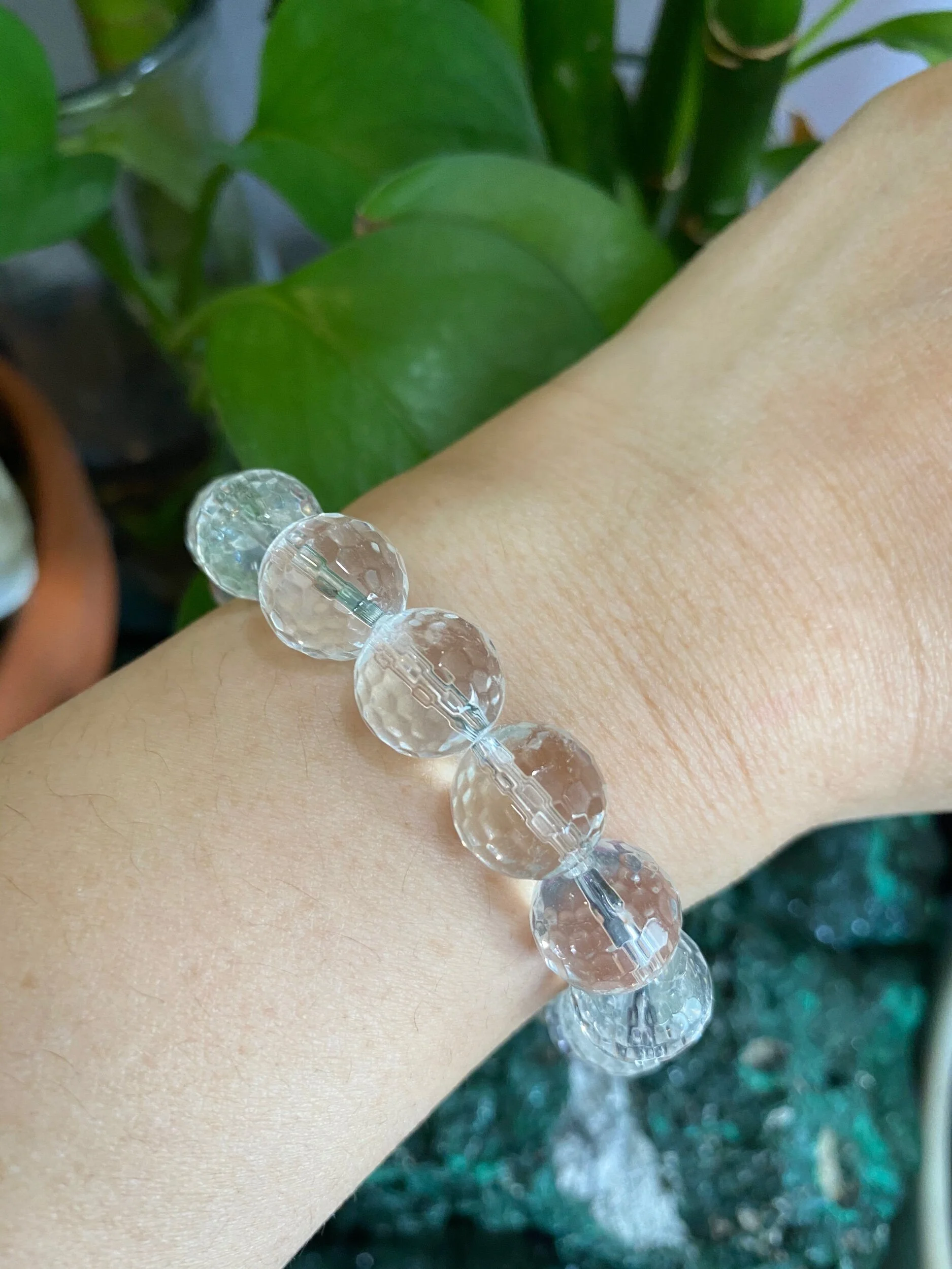 6FD0C037-7E8C-40C8-B1F8-B0DF8C44833E