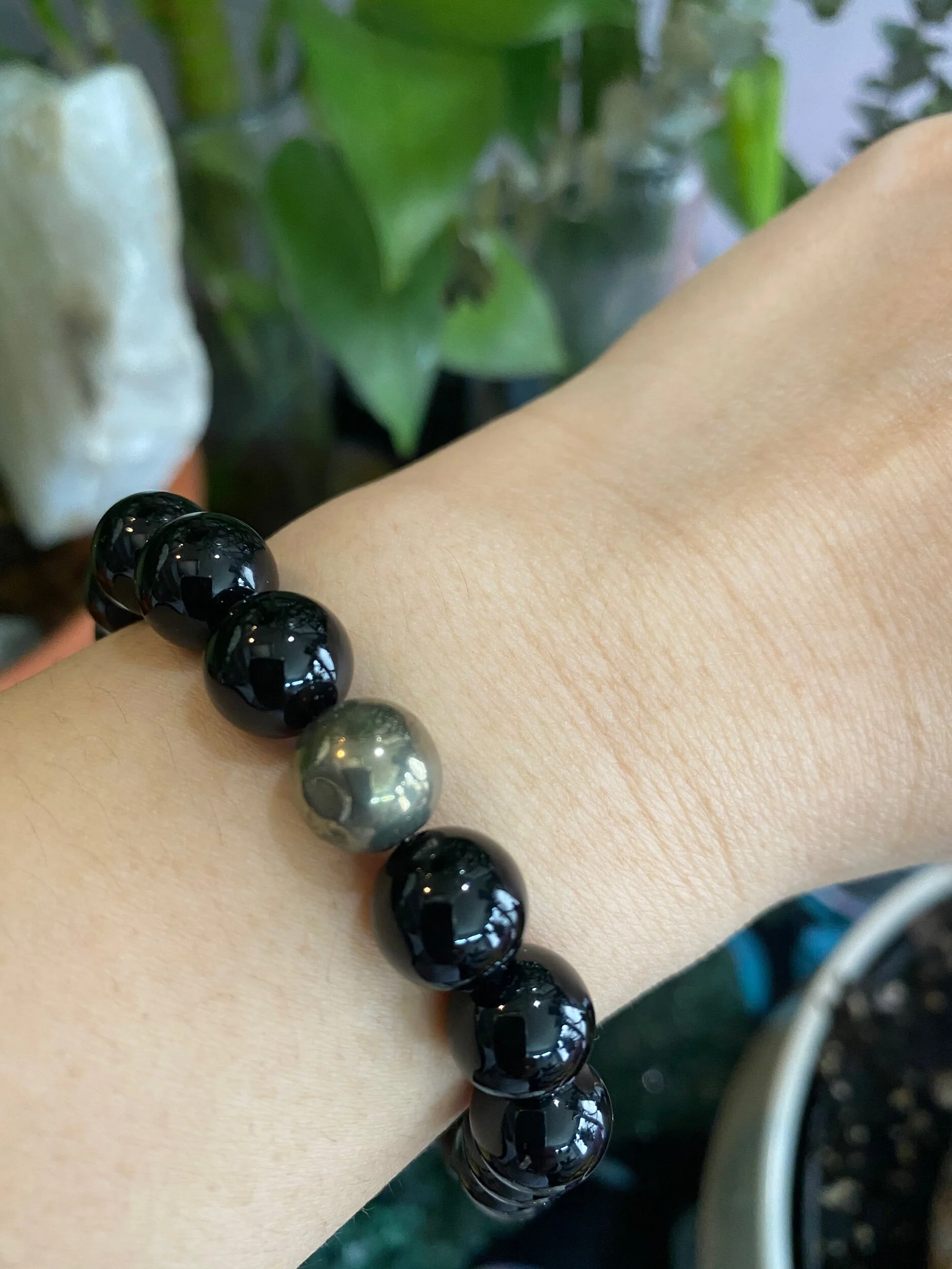 C8CFB328-7AF1-4DBA-801F-8794F1203829