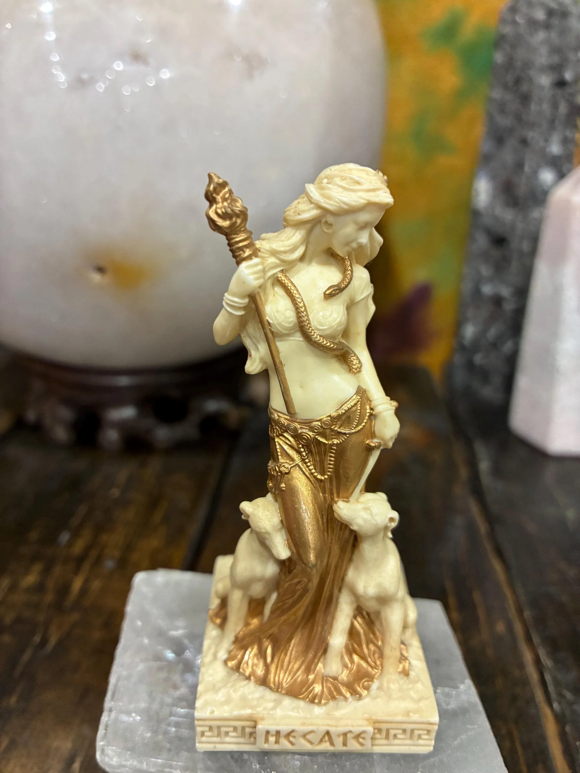 https://i.etsystatic.com/14297145/r/il/8fa485/7780627280/il_fullxfull.7780627280_i6oe.jpg