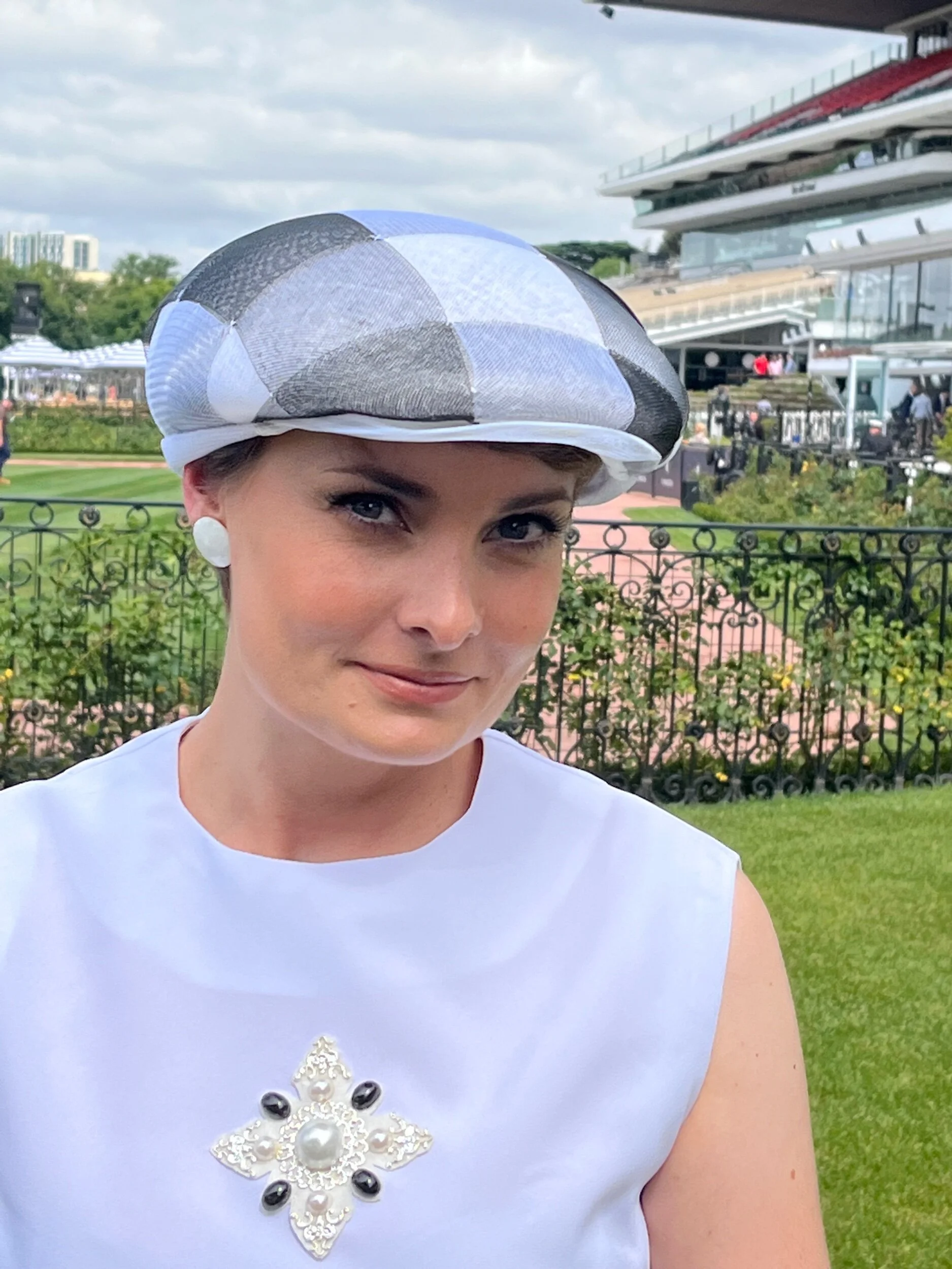 D5AEA8B9-5C9E-4791-AD99-86821B627549