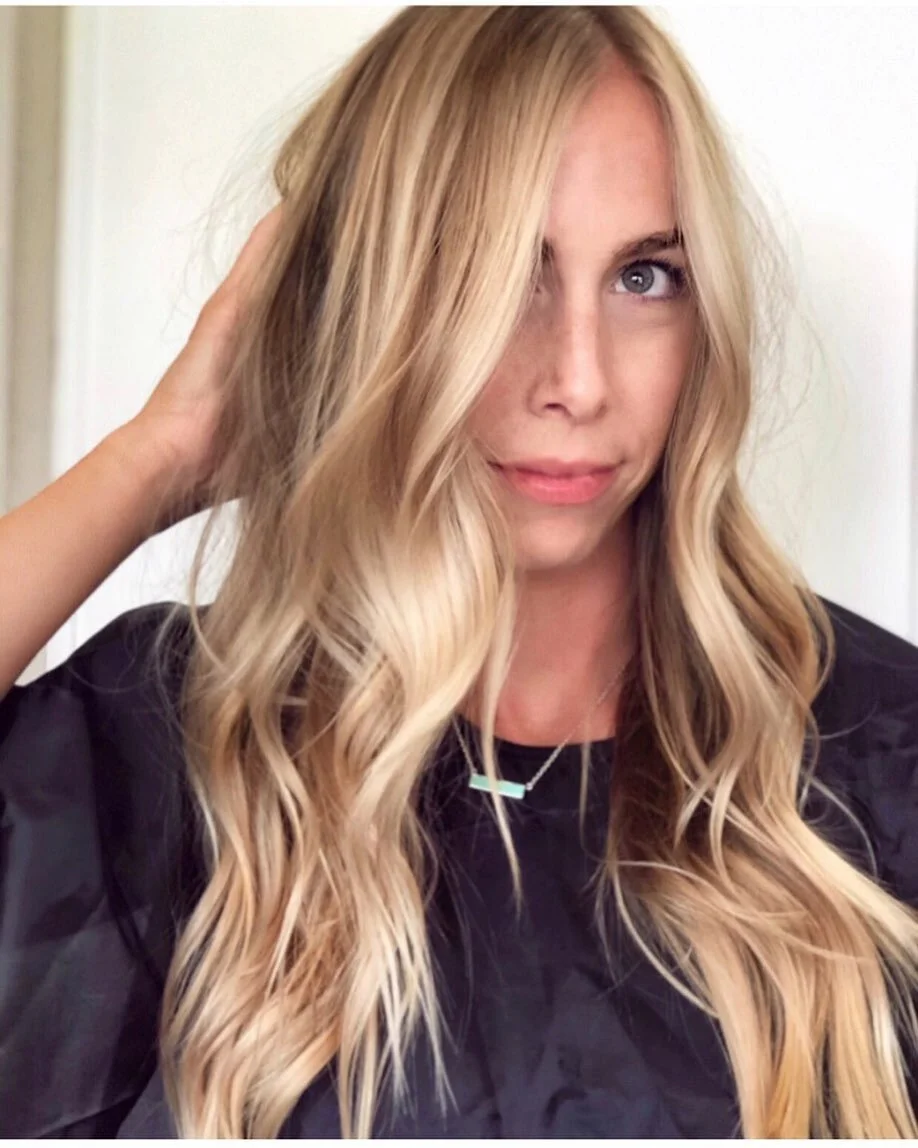 Back and ready for more Balayage-ing (needs to be a verb in the urban dictionary) 🥳🤍🤍