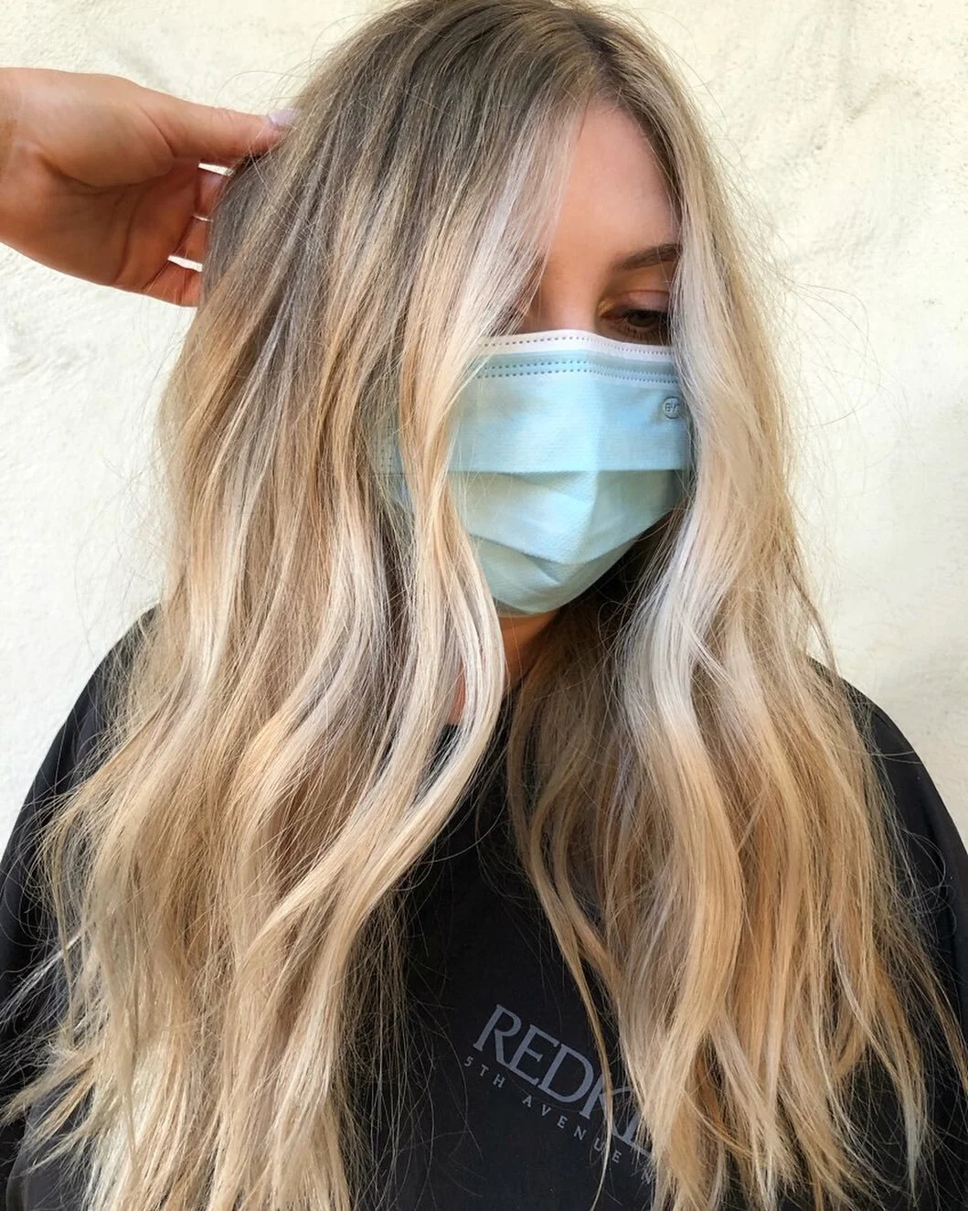 You know those times when you forget to take a before picture on a color correction and hate yourself for the rest of the day? That&rsquo;s me rn. 🔪 The end result is a beautiful, creamy, low maintenance, ldimensional cool blonde 💎