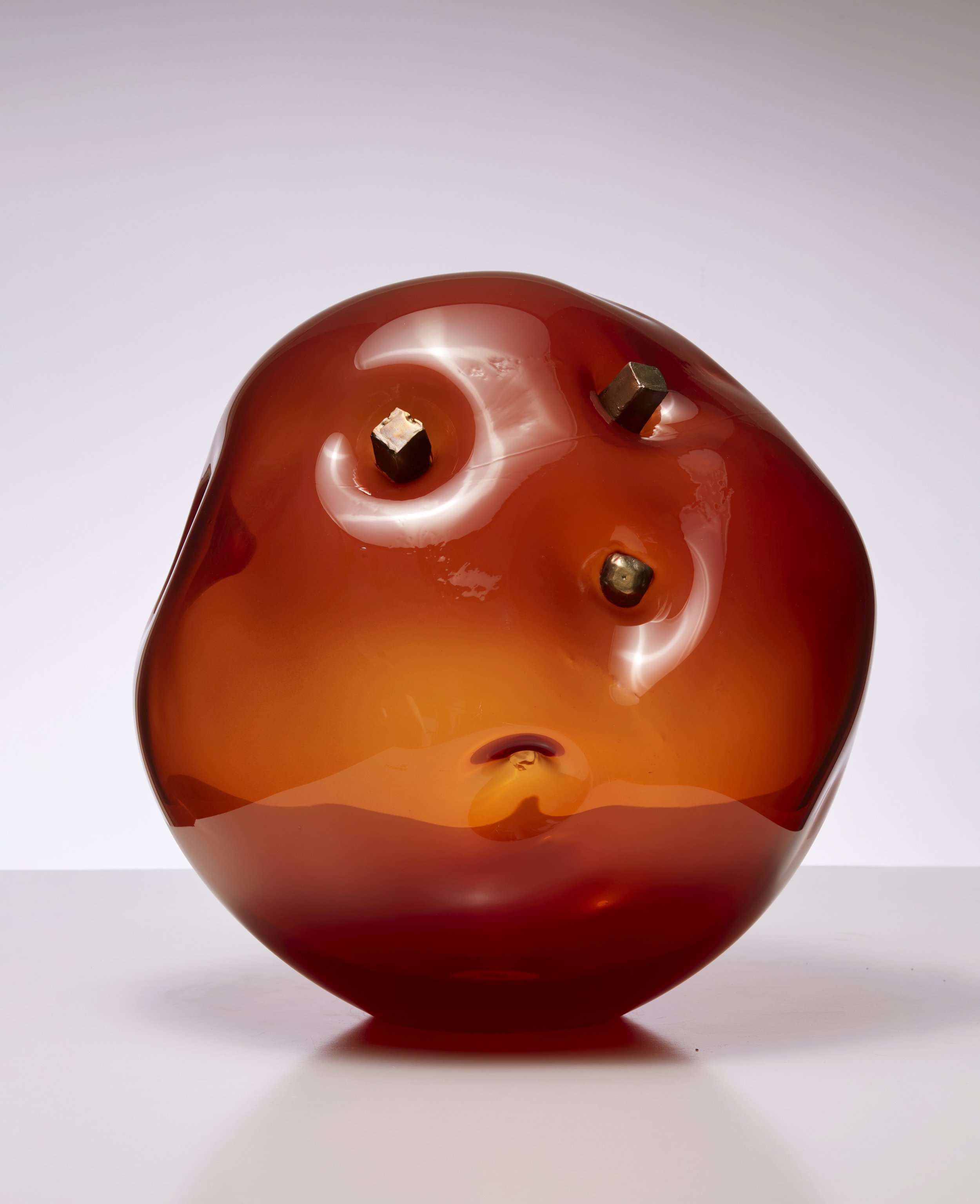 Desmond 2024, hand blown glass, bronze, 38 x 35 x 35 cm