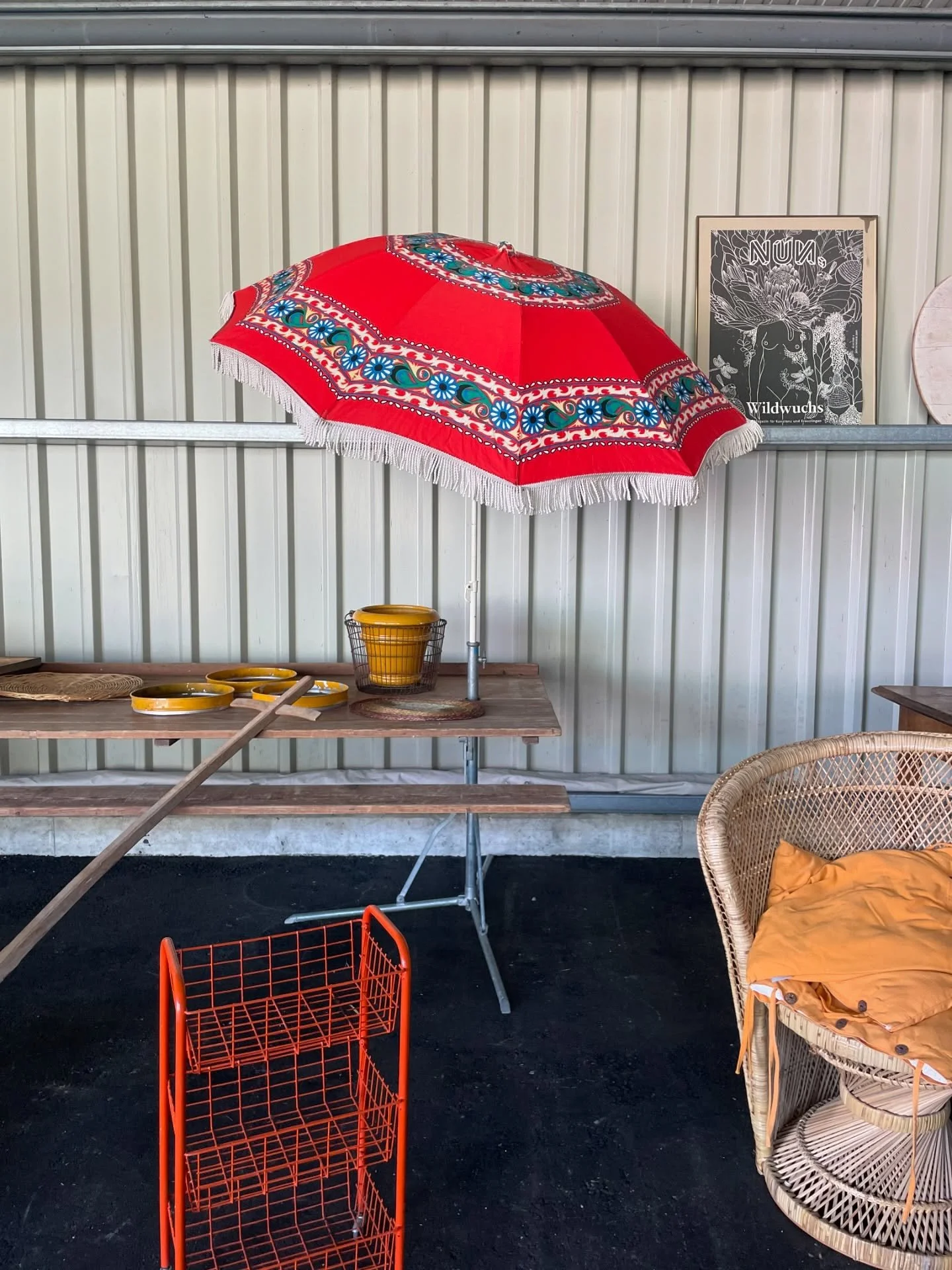 Noch ist vieles am Rollen und schon bald gibt es hier allerlei Kleines zu entdecken.
Zum St&ouml;bern, Zusammenstellen und Freude schenken.

Am 28. &amp; 29. M&auml;rz k&ouml;nnt ihr bei uns eure Osterkistli f&uuml;llen f&uuml;r Freunde, Familie oder