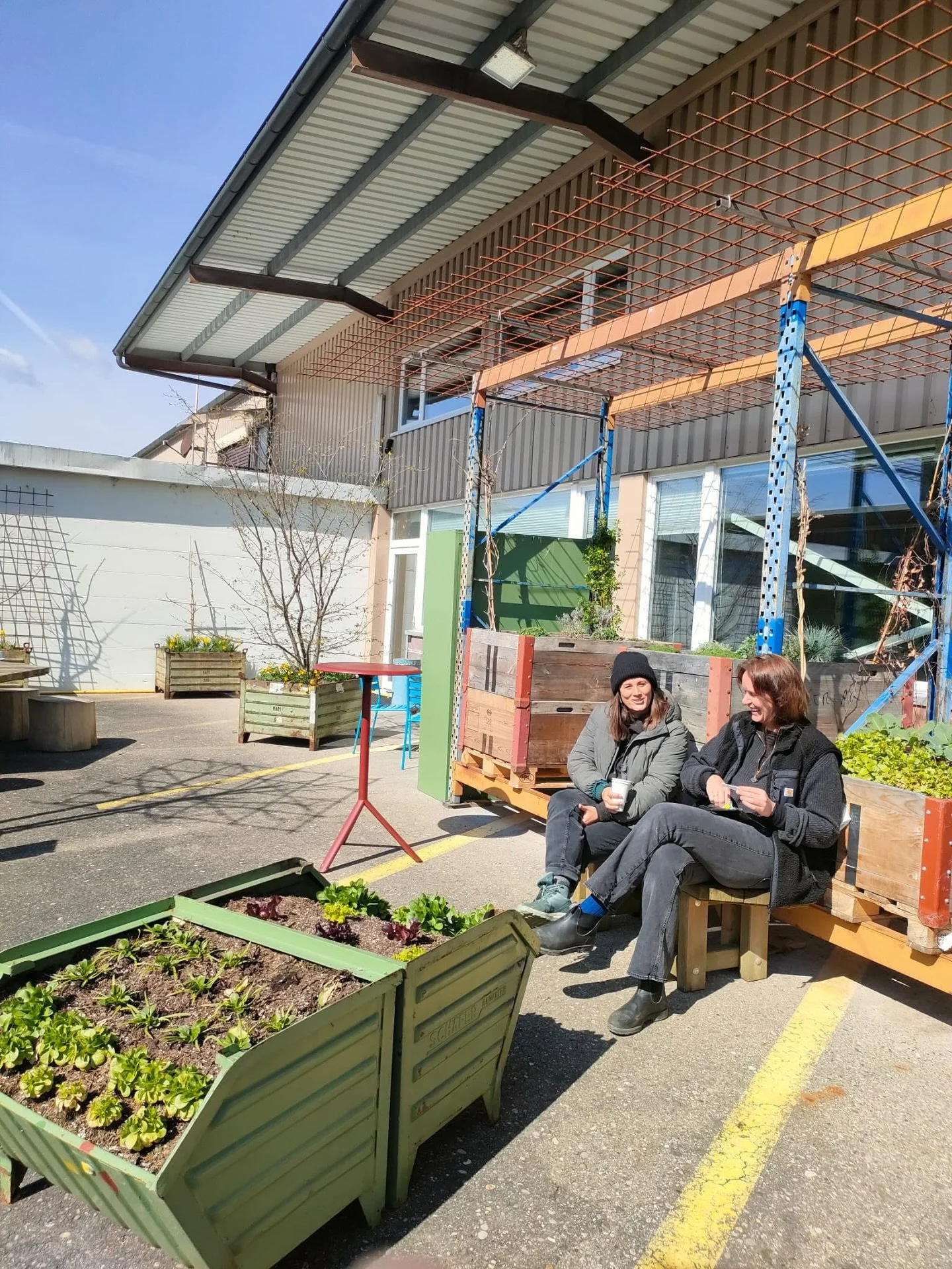 Was f&uuml;r ein wundersch&ouml;ner Auftakt f&uuml;r unseren Fr&uuml;hlingswildwuchs.

Wir sind noch sehr ber&uuml;hrt von diesem ersten Wochenende und m&ouml;chten von Herzen Danke sagen.
Danke f&uuml;r all die vielen Gesichter, die da waren.
F&uuml