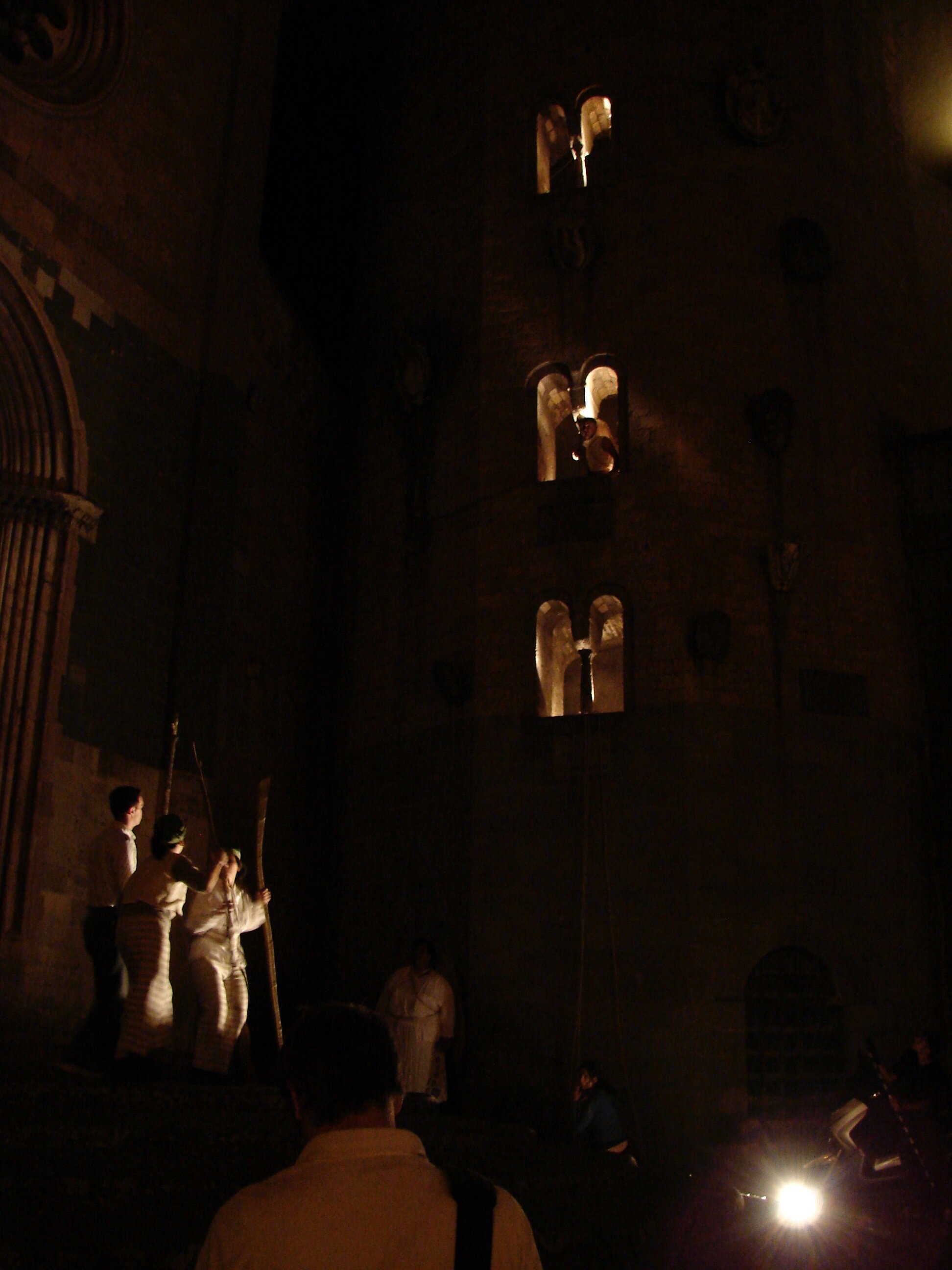  Gloria in the Highest, sing the angels from the Sant’Andrea belltower 