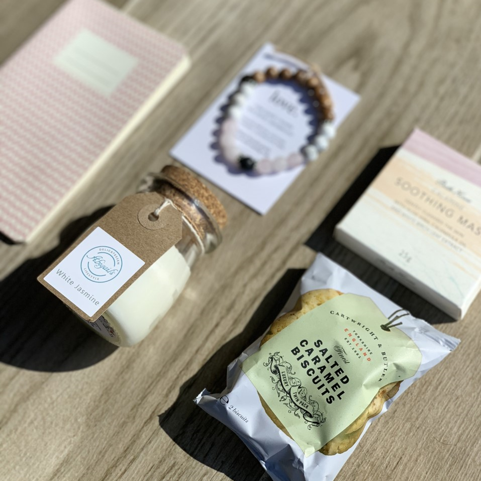 small love hamper 1.png
