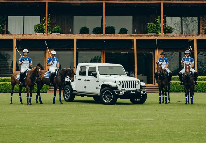 Jeep-junto-Ellerstina-Polo-Team.jpeg