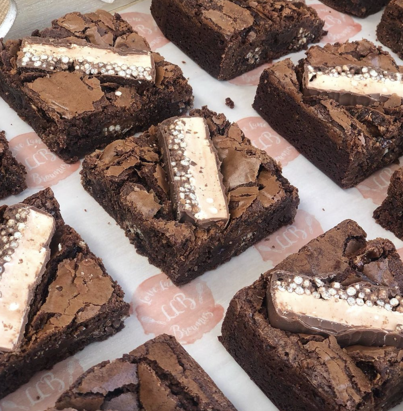 LOVE LANE BROWNIES