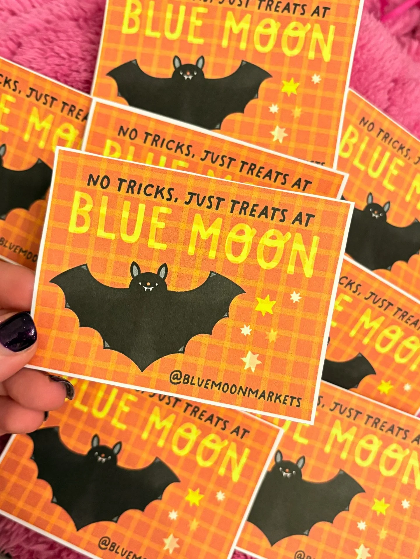 every BLUE MOON, traders receive a little welcome pack with their table cards, wifi information, a name sticker &amp; something extra! we&rsquo;ve had chocolate, badges &amp; stickers so far, and the latter are my recent favourite. so here&rsquo;s ou