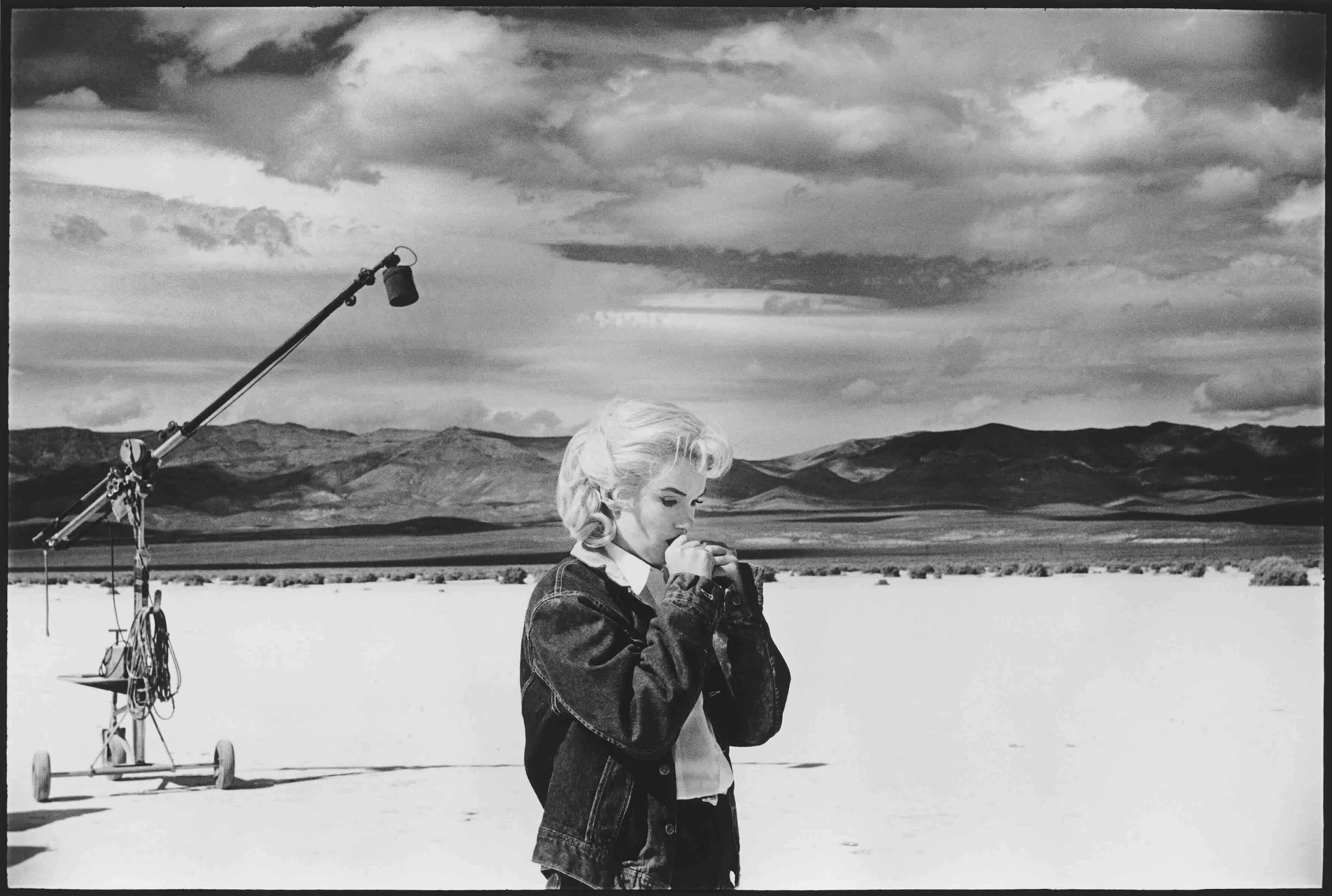 Marilyn Monroe on the set of "The Misfits", 1960 — A Collector’s Edition 20x24 inch print