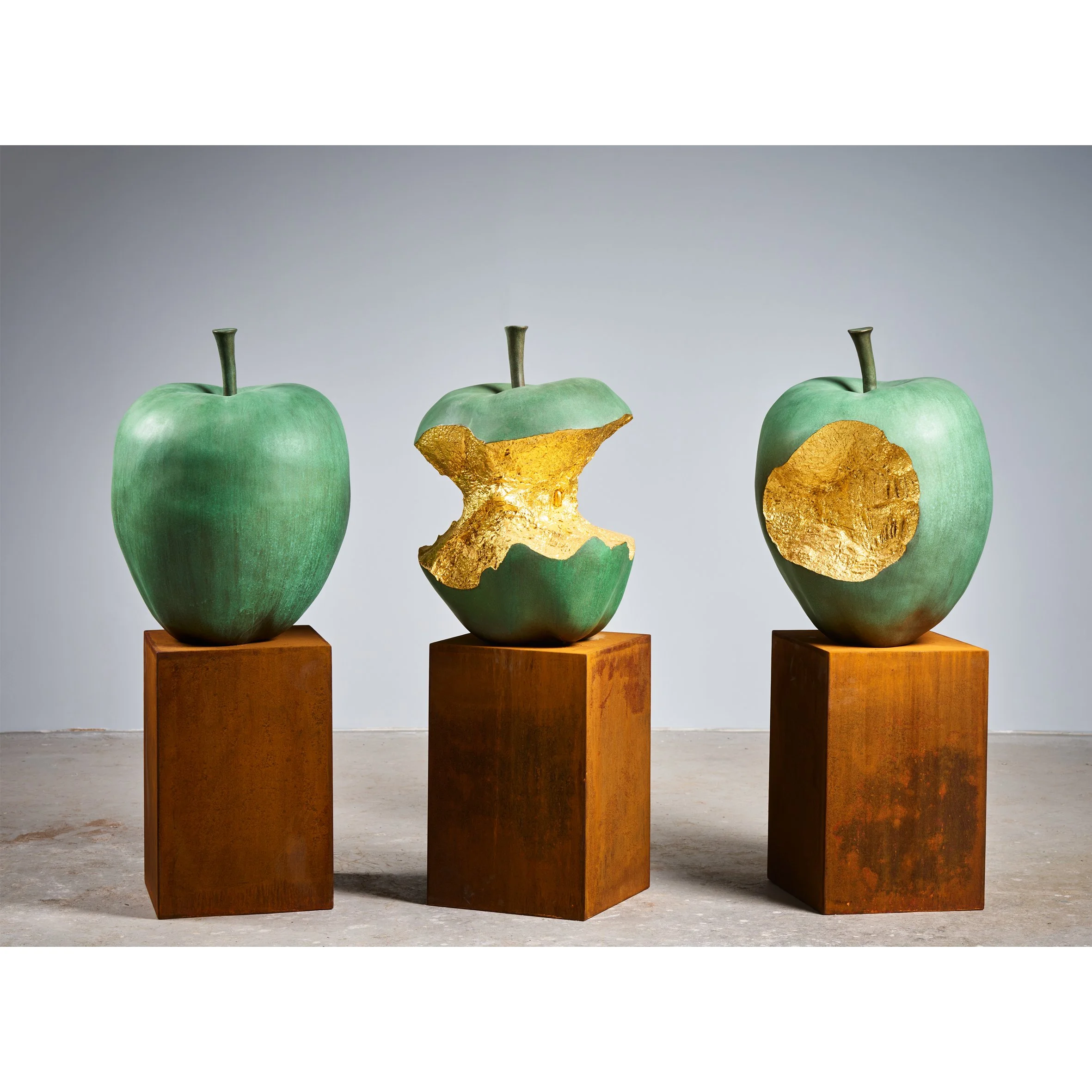 Large Apples