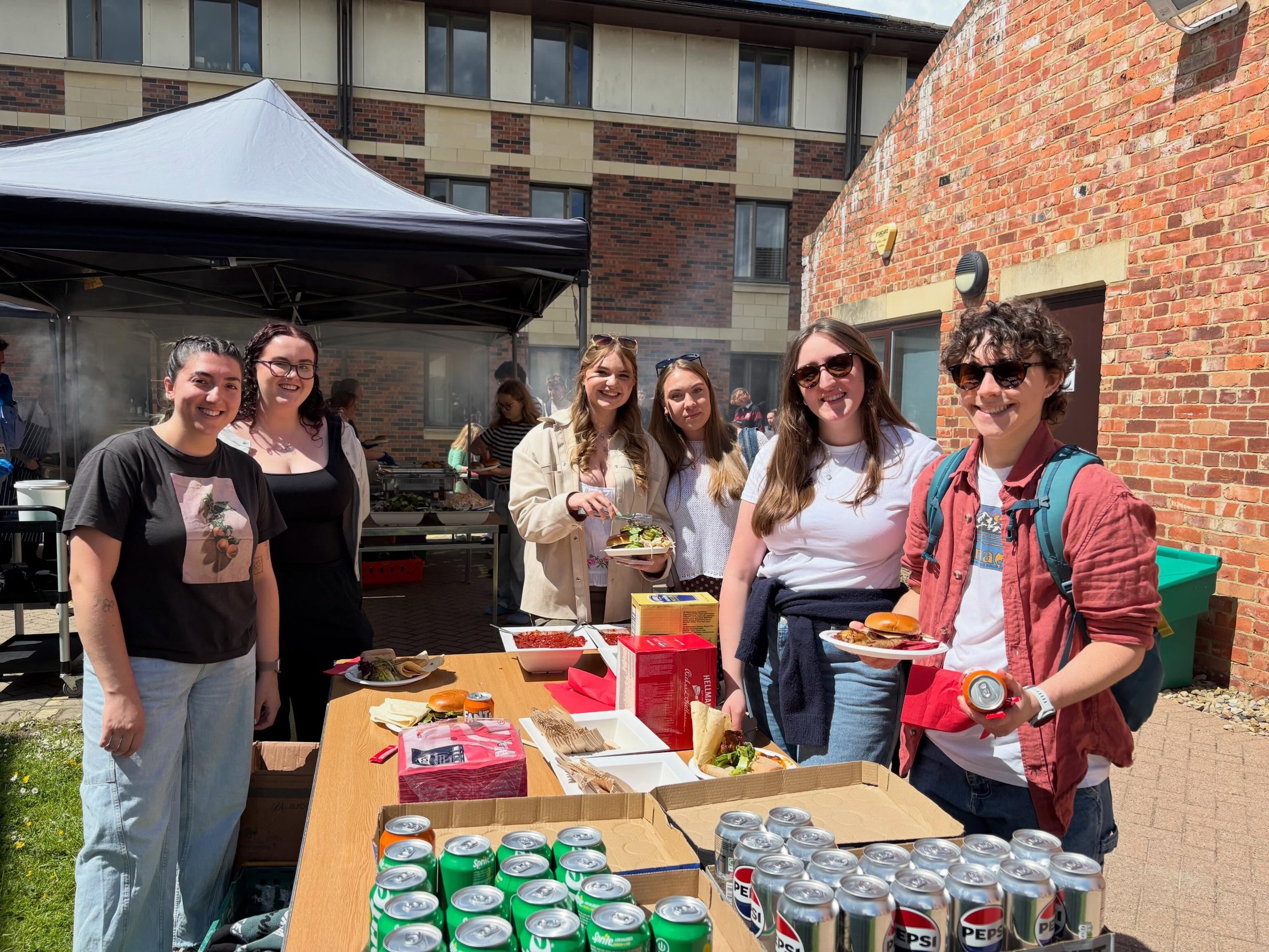 A great way to start the week celebrating George Stephenson&rsquo;s Birthday BBQ in College. You&rsquo;re only 245 once! 🎂 🍔 

@stephenson.jcr @stephenson.mcr @stephenson_events @stephenson_president