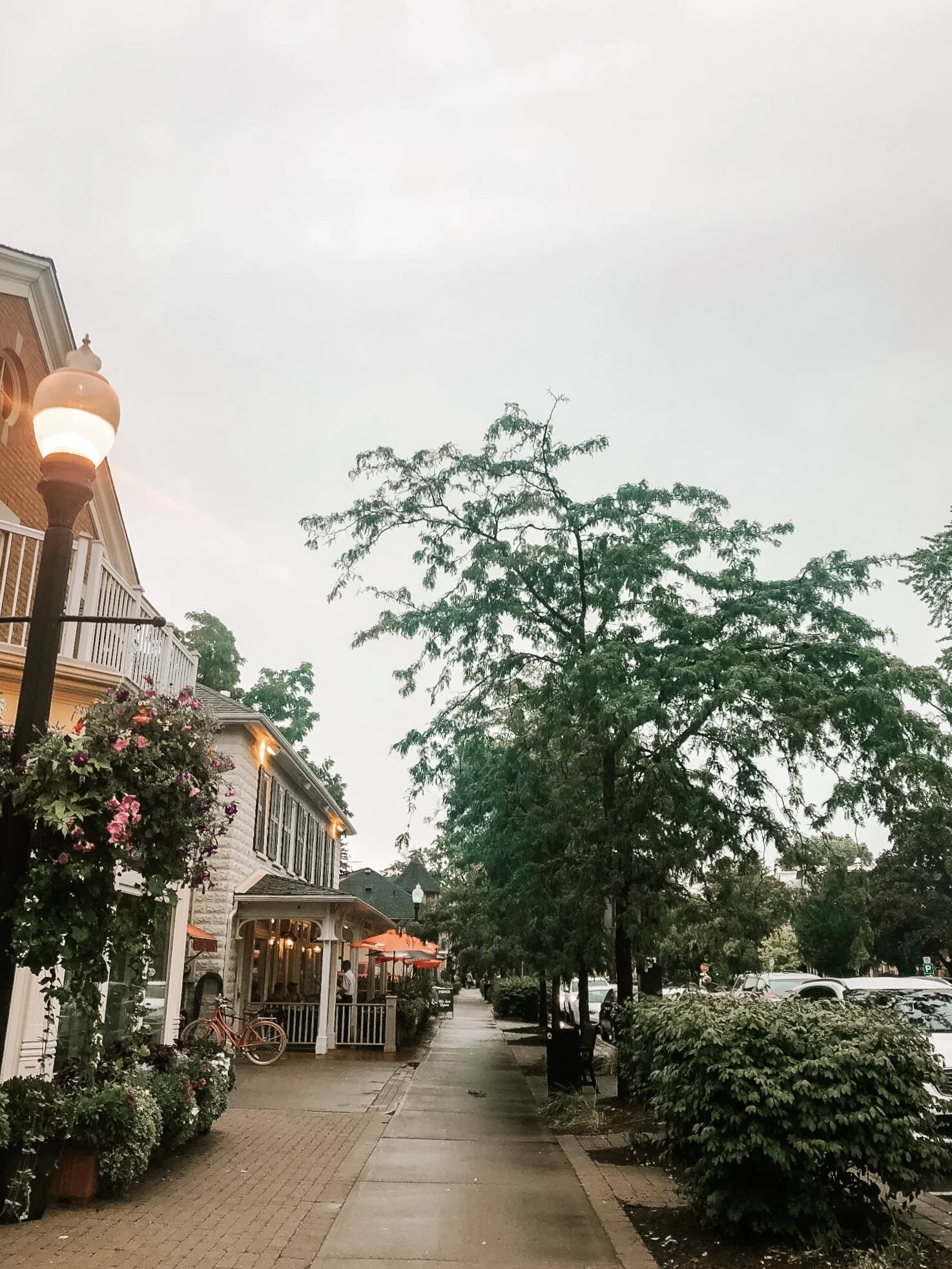 A street in historic niagara-on-the-lake after the rain