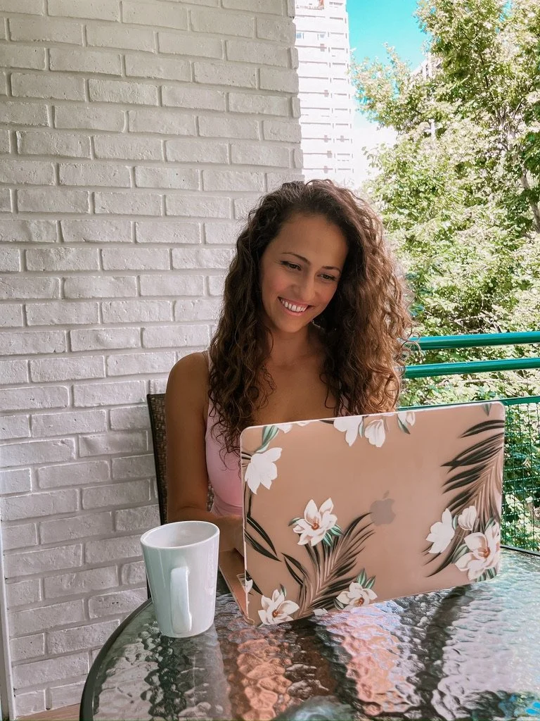 A “Day-In-The-Life” of a Digital Nomad Remote Worker