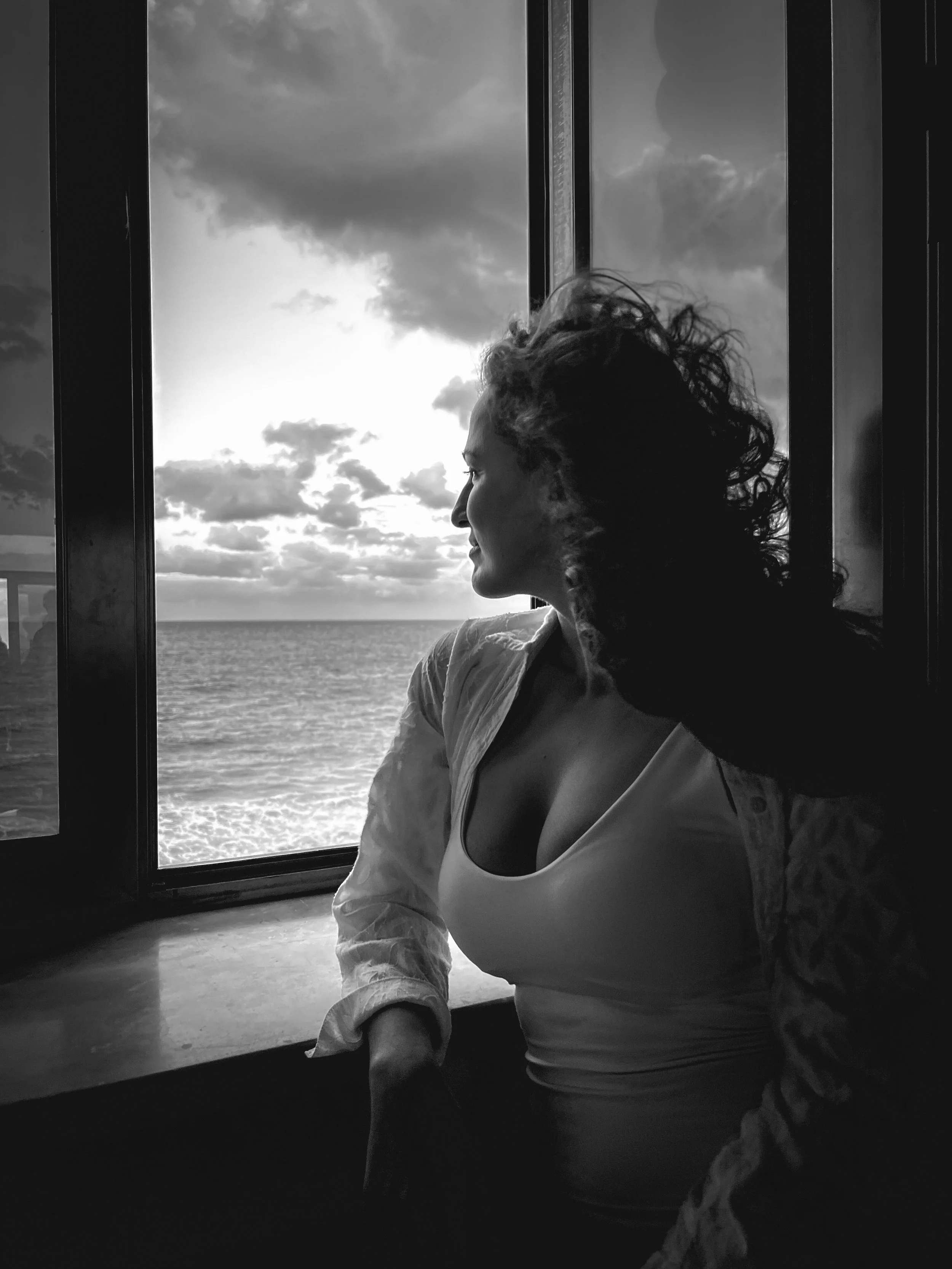 Asya Muzlera Black and White iPhone Photography Portfolio.jpg