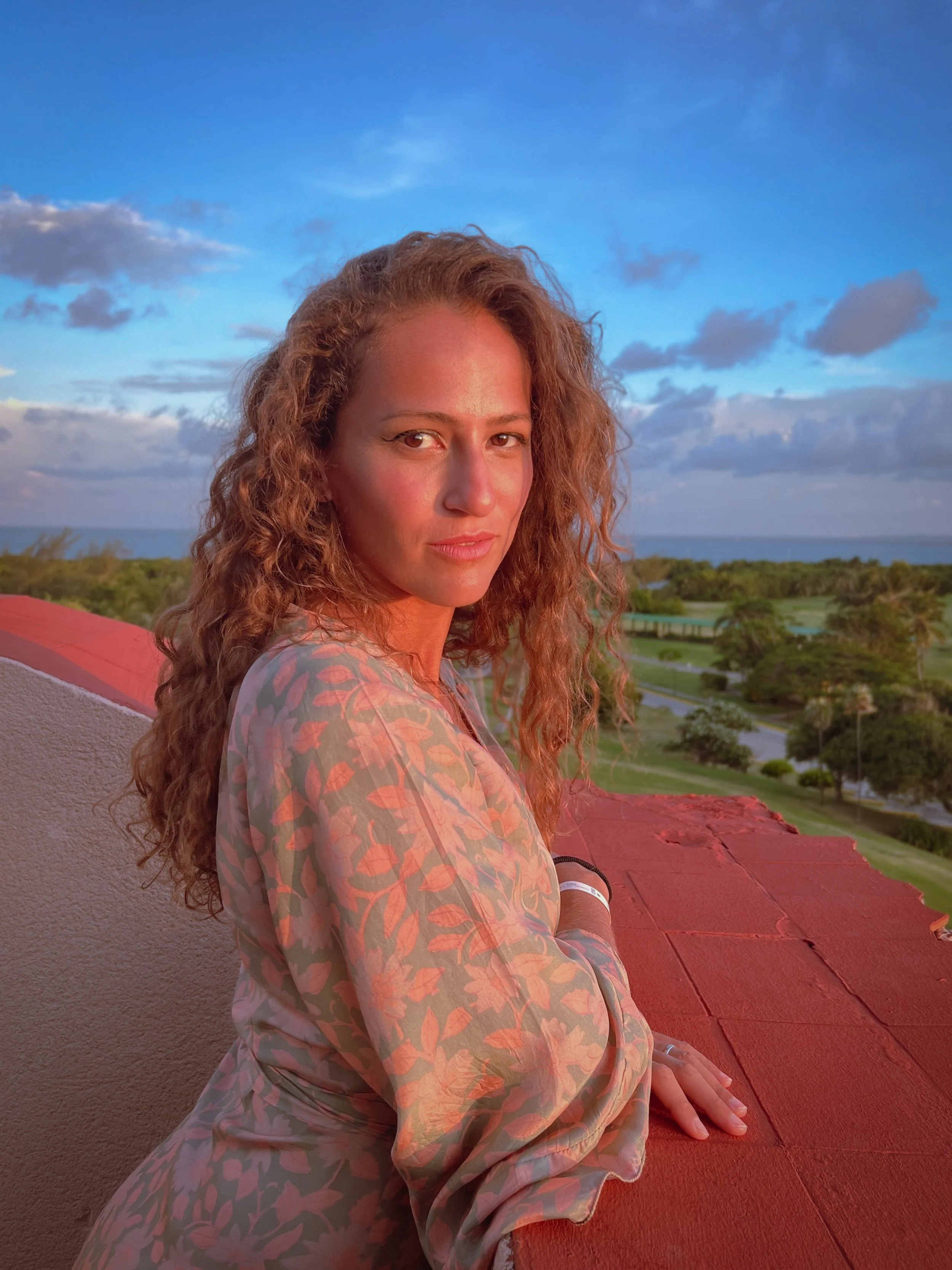 Asya Muzlera Modelling Portfolio.jpg