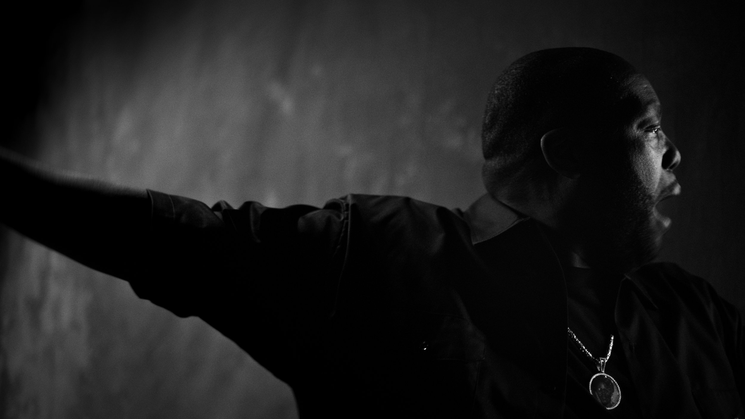2.47.1_KILLER MIKE_HUMBLE ME_UNGRADED.mov.JPG