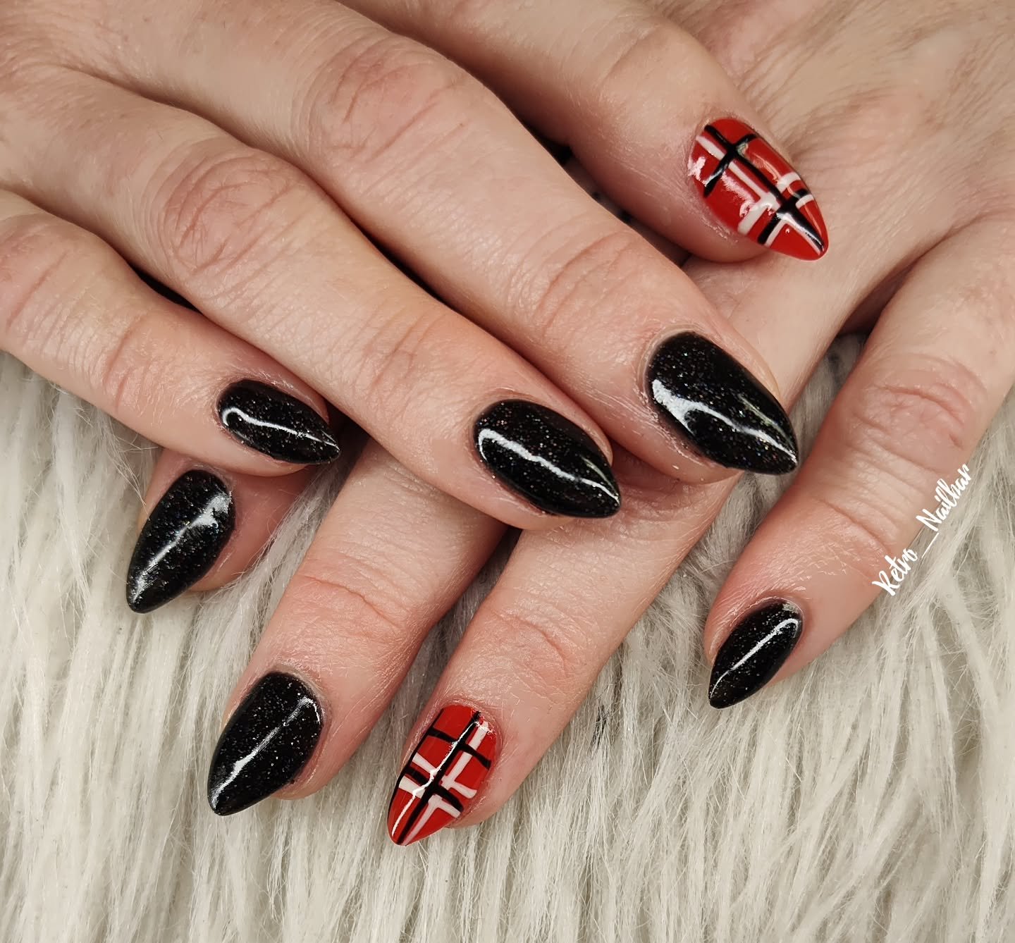 Polygel nails for @sharonolivemitatas 

#retro_nailbar #tucsonnails #plaidnailart #polygelnails #nailartobsessed