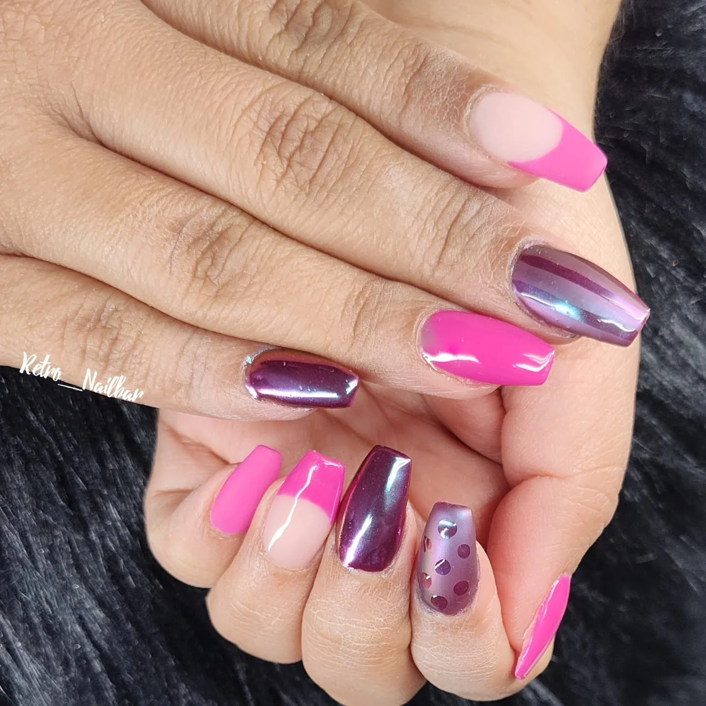 Acrylics for @3msw 

#acrylicnails #chromenailart #mattenails #nailartobsessed #tucsonnails