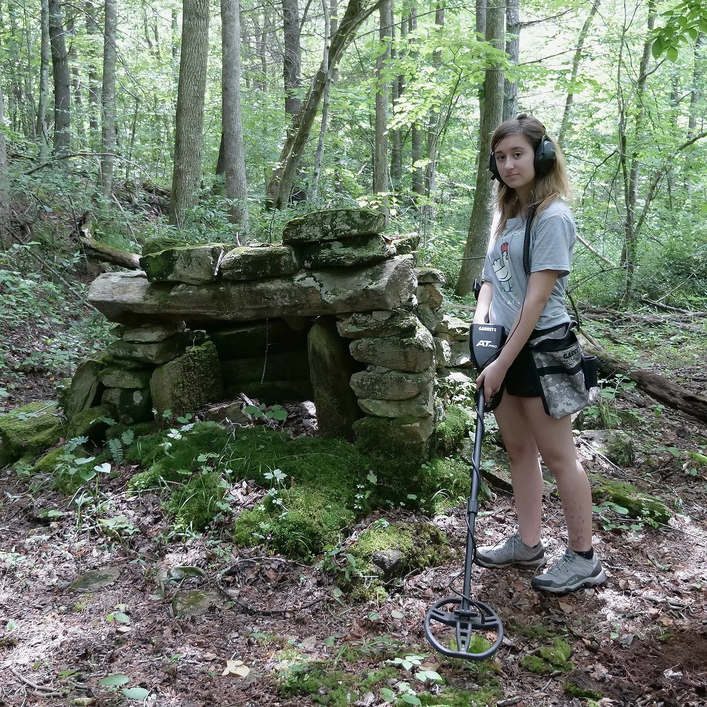 Metal Detecting an Old 1800's Homestead!
