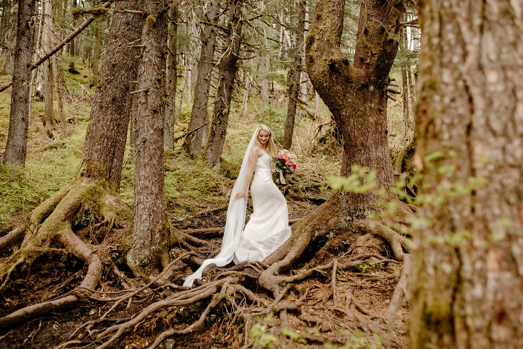 The 7 best online shops for elopement dresses — Juliana Renee Photography
