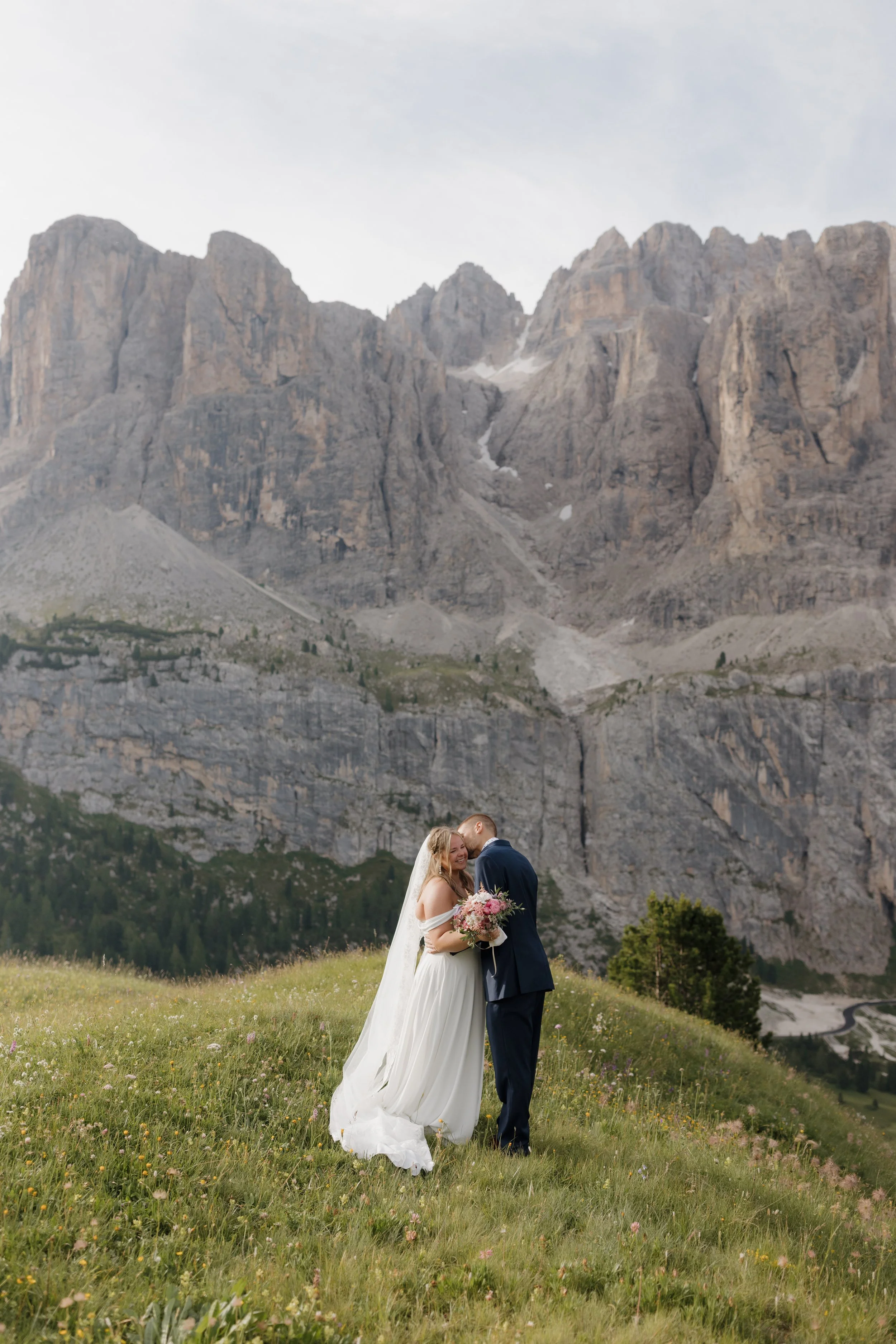 where-to-elope-in-the-dolomites-italy-juliana-renee-photography-20.jpg